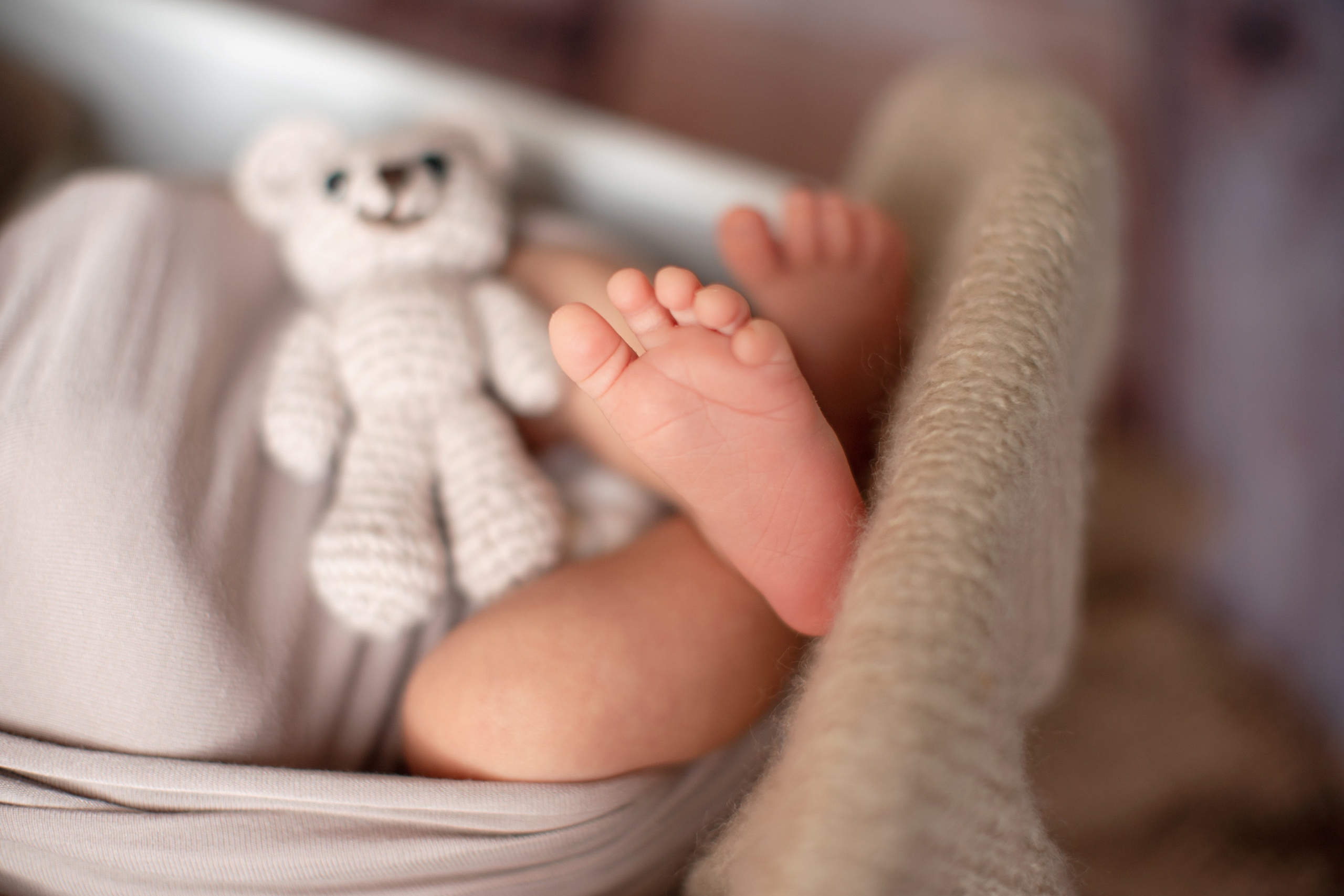 Newborn and Baby photos portfolio by Hills District Sydney photographer in Kellyville