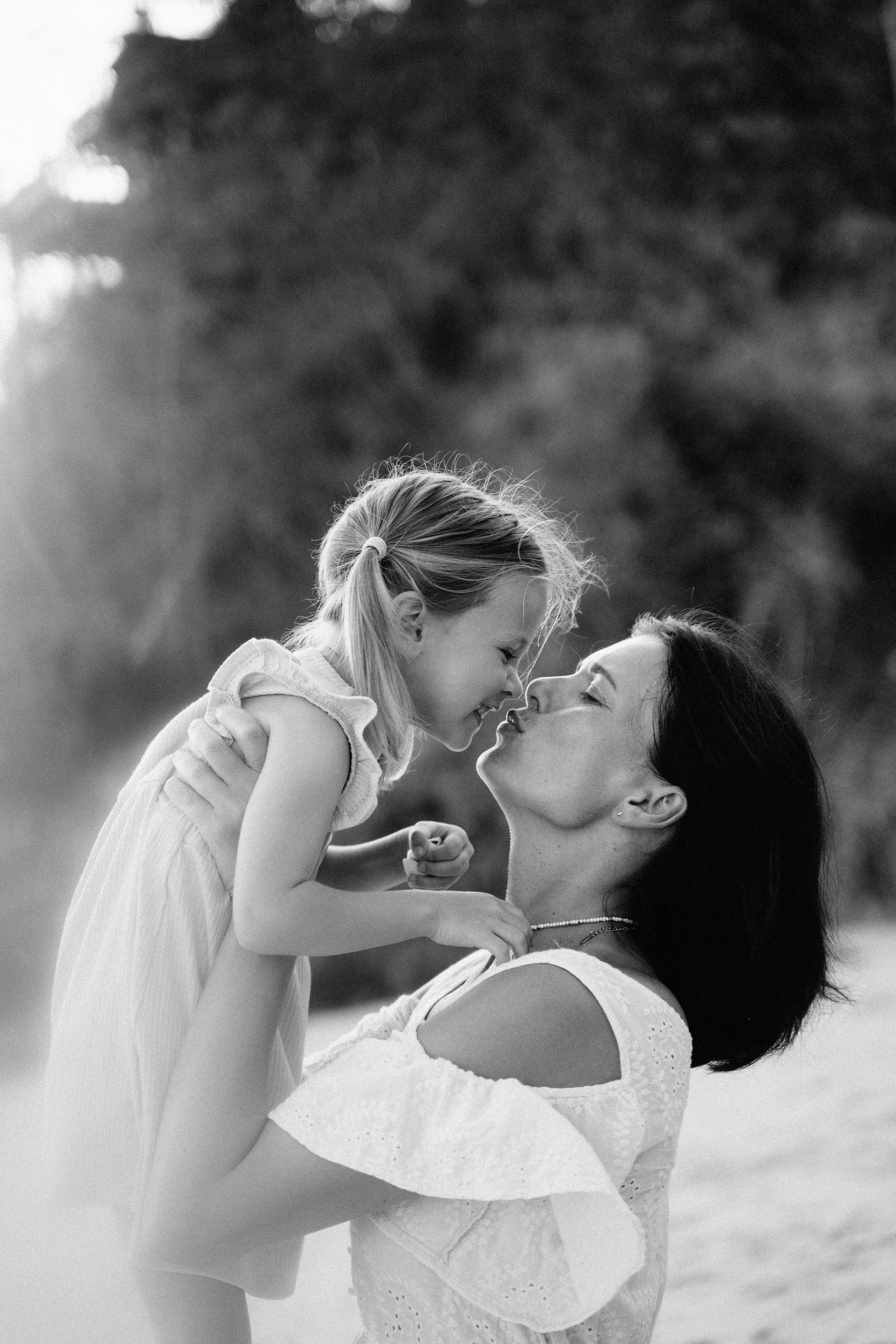 Family Photography in Tbilisi by Aleksandra Gritsenko