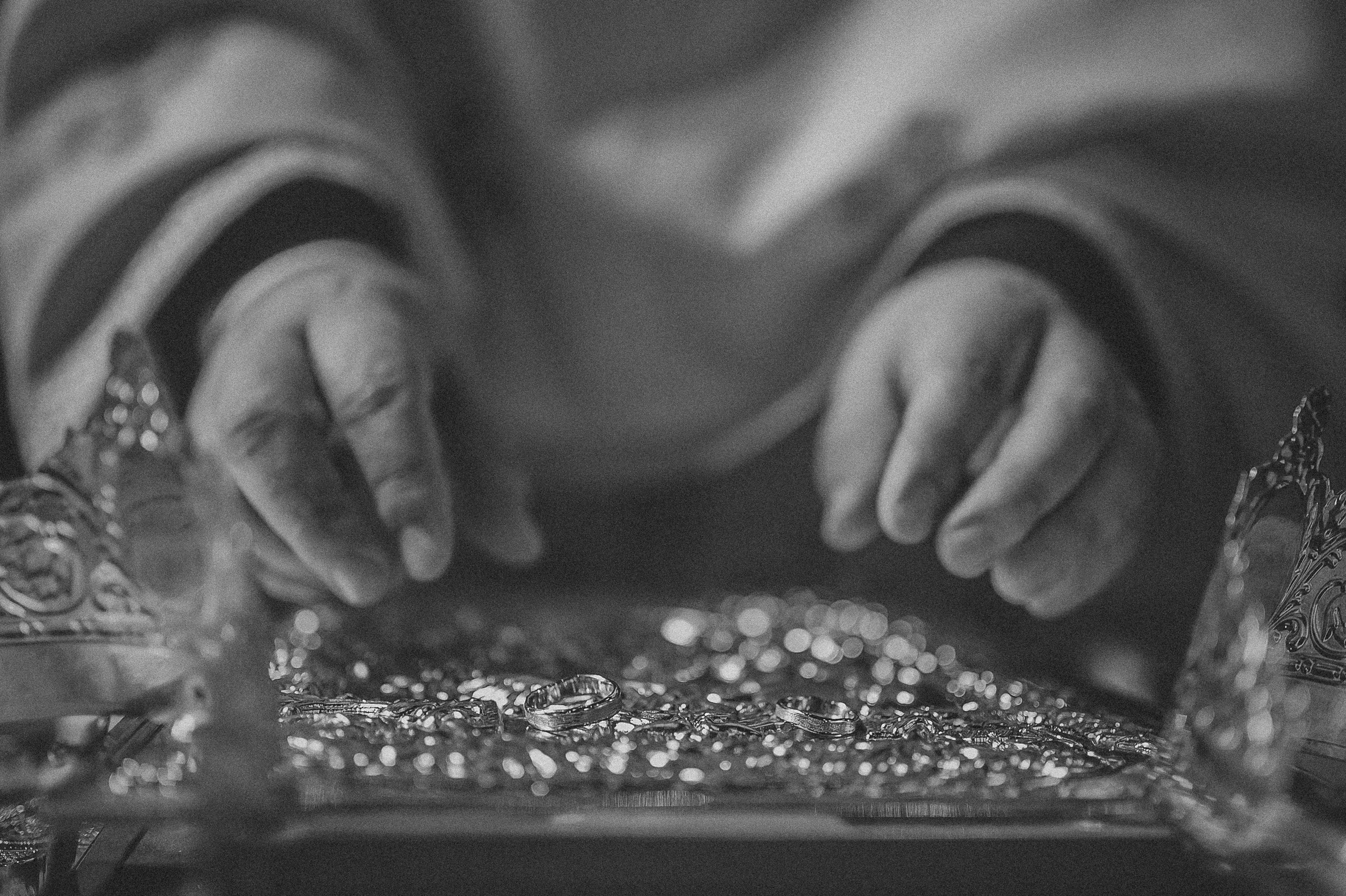 Alina și Ionuț | Fotografii Alb-Negru în Alba Iulia | Alex Vasilie. Alex Vasilie | Fotograf de Nuntă, Botez și Portret | Cluj-Napoca