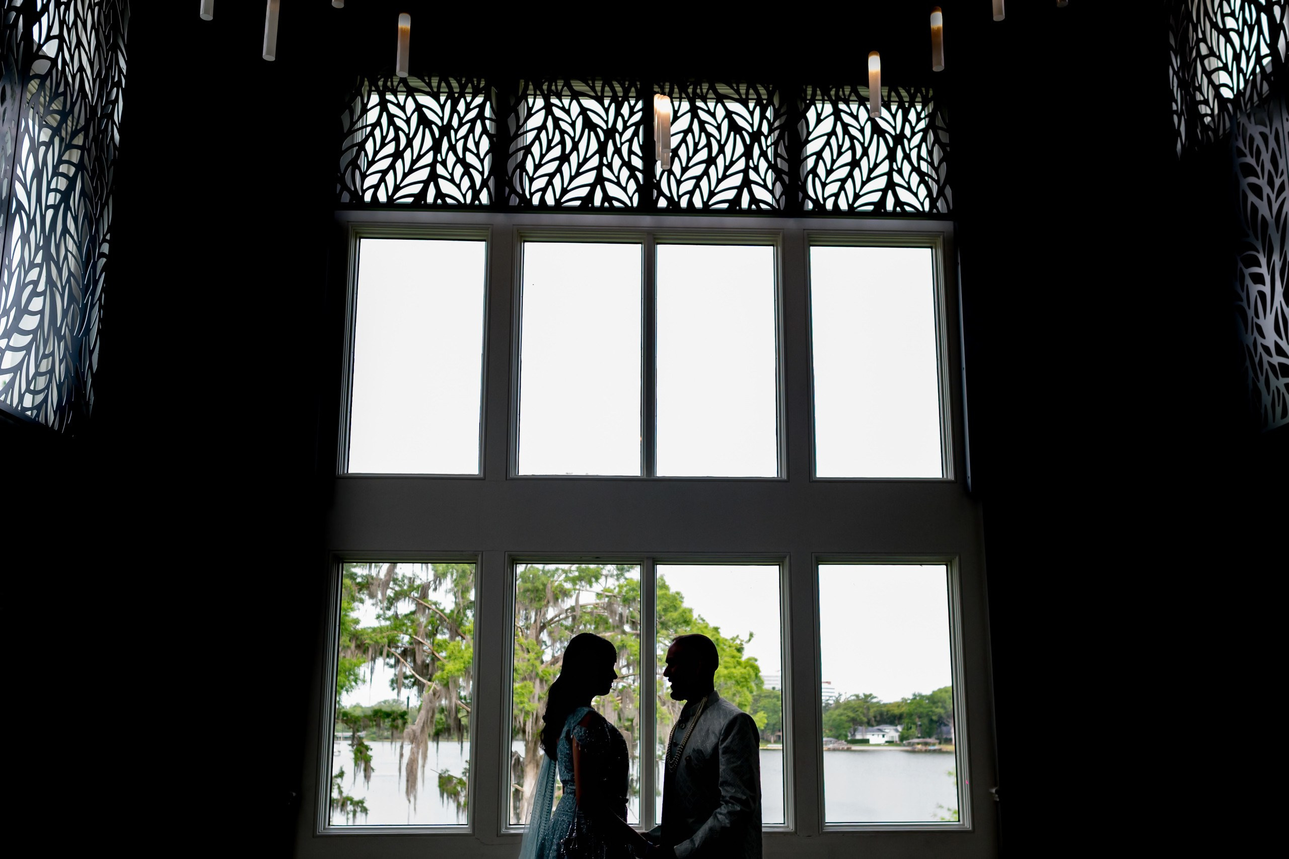 Love Meets Tenderness in the Heart of Orlando — Engagement Session — Leu Gardens. Wedding photographer in Orlando, Boston & New York Anderson Marques