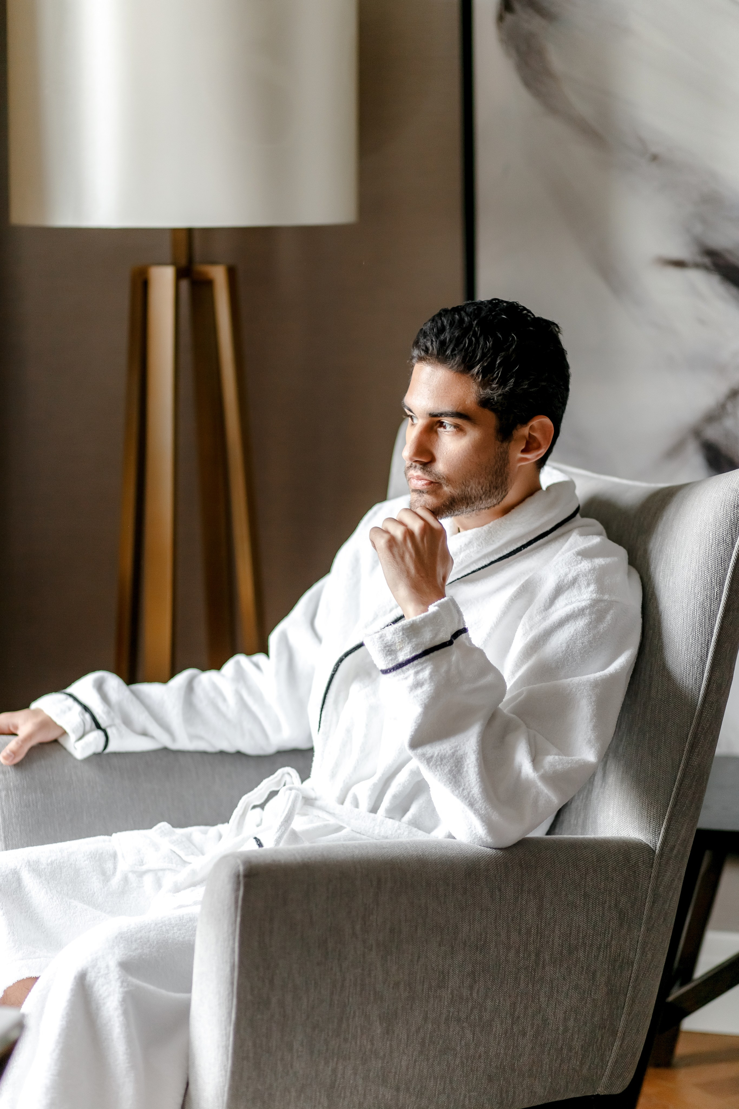 Getting Ready im Ritz Carlton Berlin: Ein zauberhafter Start in den Hochzeitstag. Hochzeitsfotografie in Berlin Nataliia Schütze