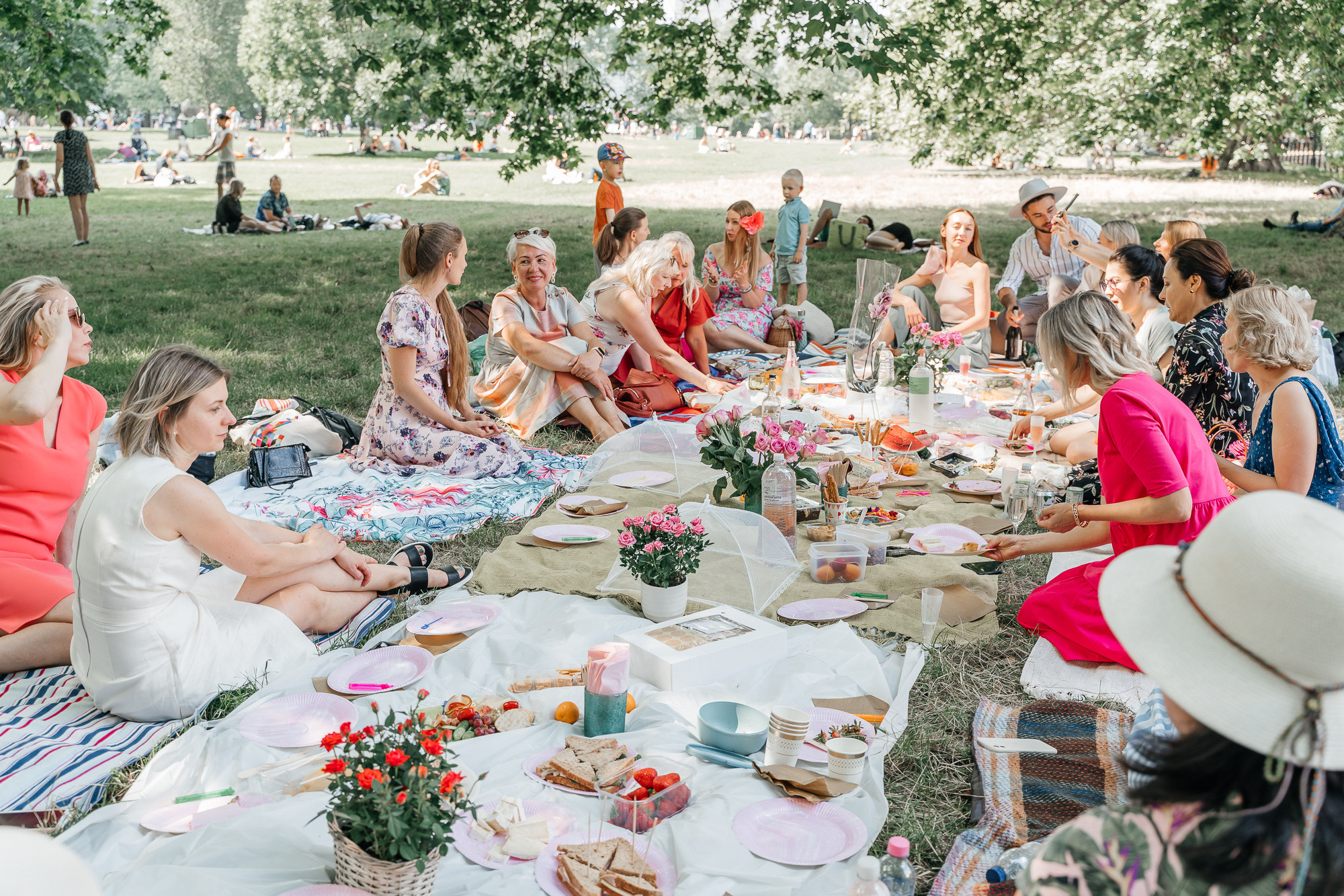 Birthday of the INSTAMIR club in London. Photographer in England Ekaterina Romanova