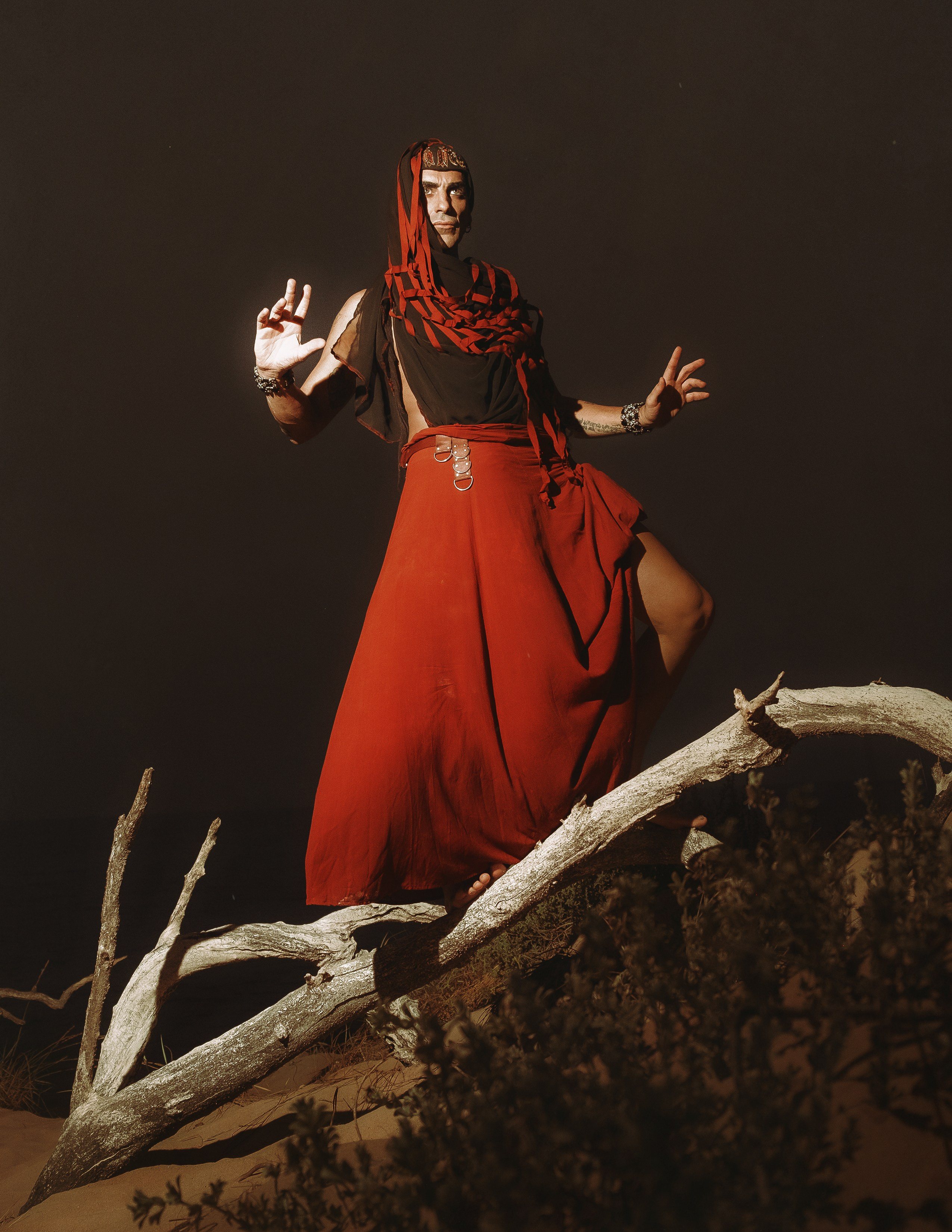 Портфолио-фотосессия в дюнах Аликанте — креативные образы и уникальные наряды от дизайнера — Фотограф Андрей Луковников