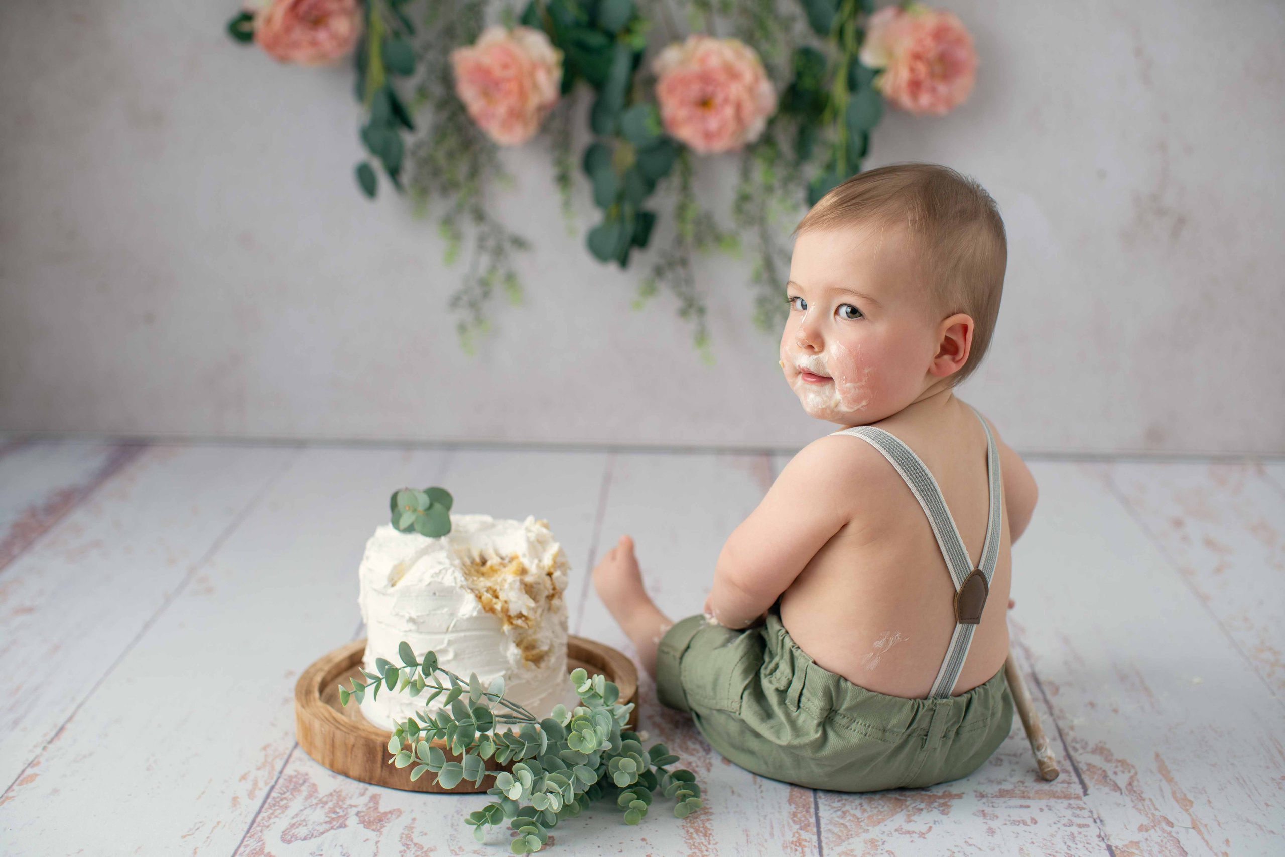 Cake Smash Baby Photoshoot Hills Disctrict Sydney, family photographer