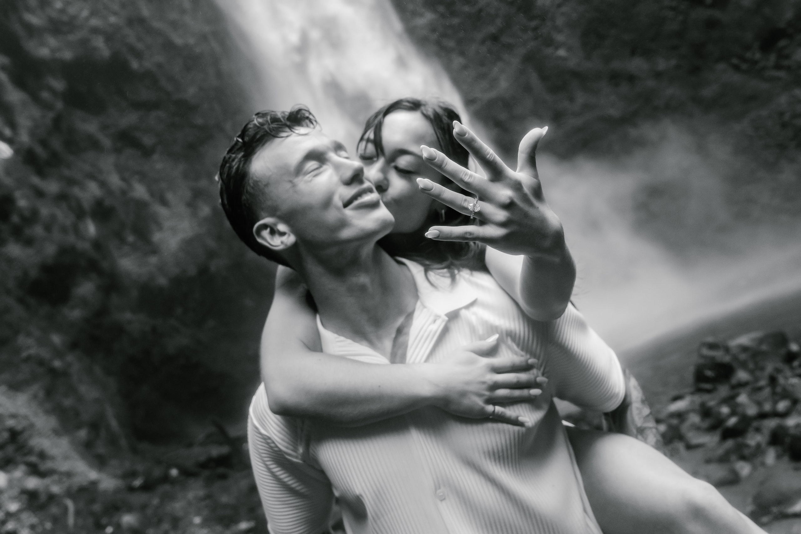 Sureprise marriage proposal. Female Photographer in Bali
