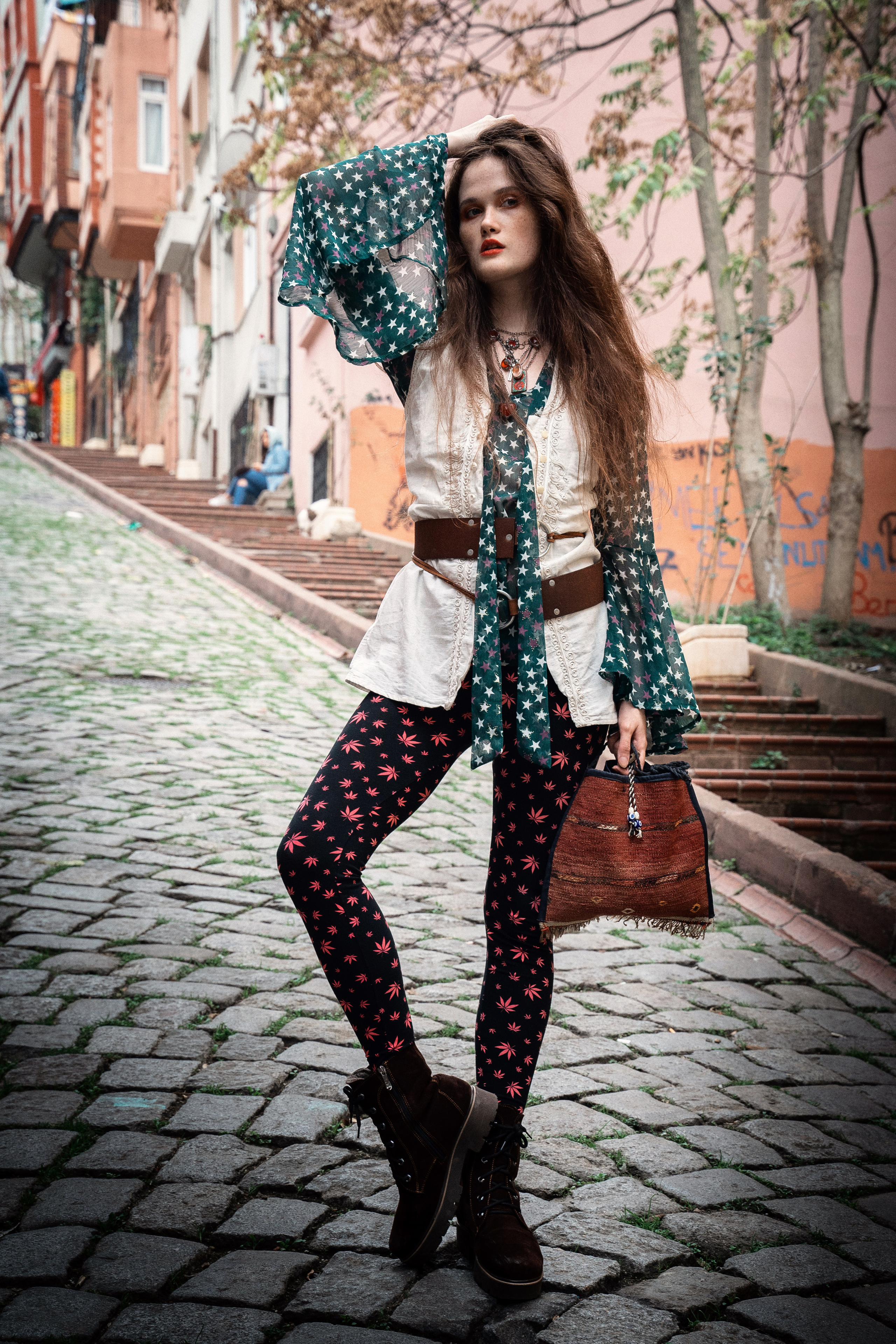 Творческий фотопроект «Тропа хиппи» через Стамбул. Лайфстайл фотограф в Стамбуле Анатолий. Фотосессии на крышах с чайками