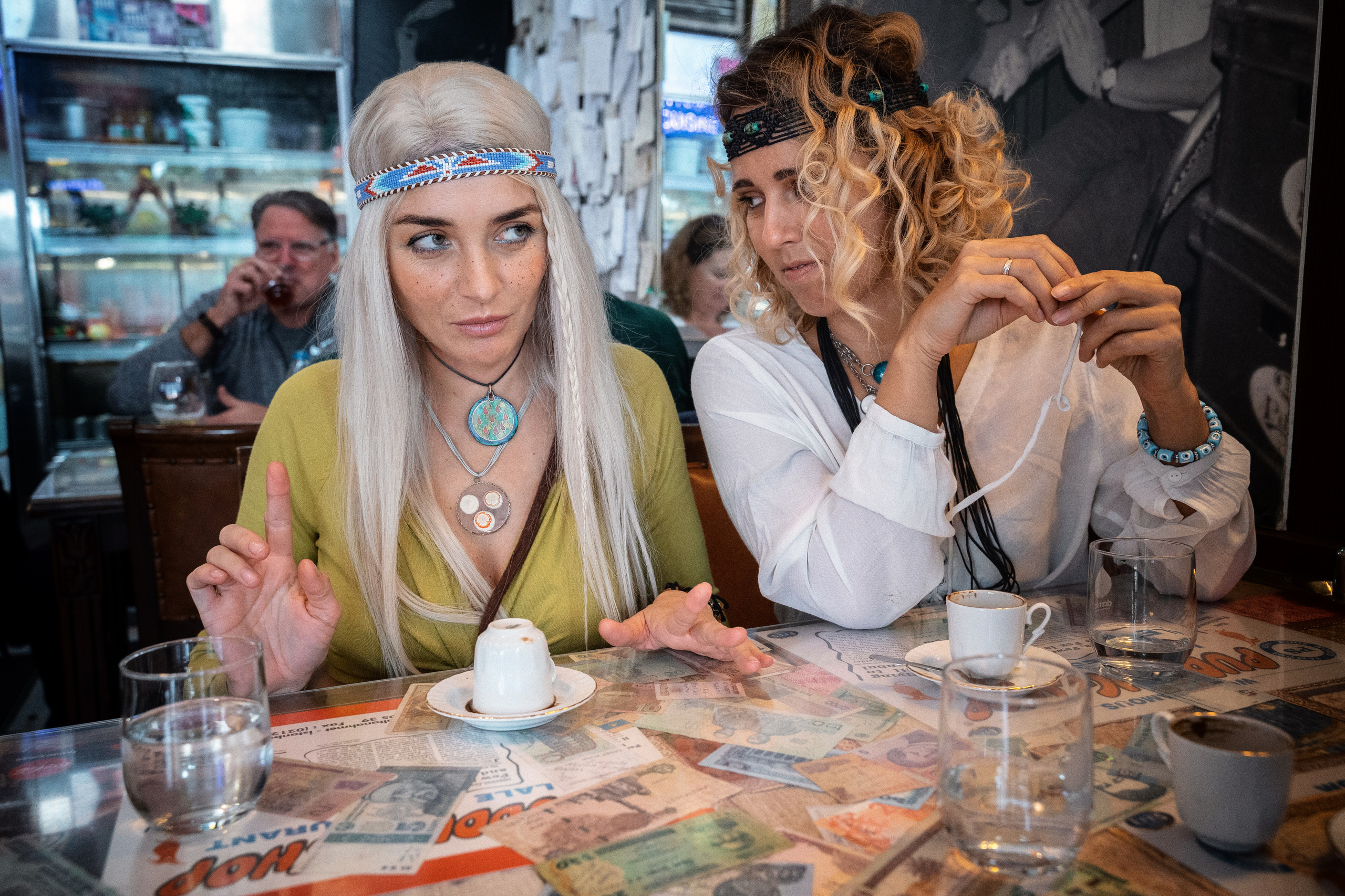 Творческий фотопроект «Тропа хиппи» через Стамбул. Лайфстайл фотограф в Стамбуле Анатолий. Фотосессии на крышах с чайками