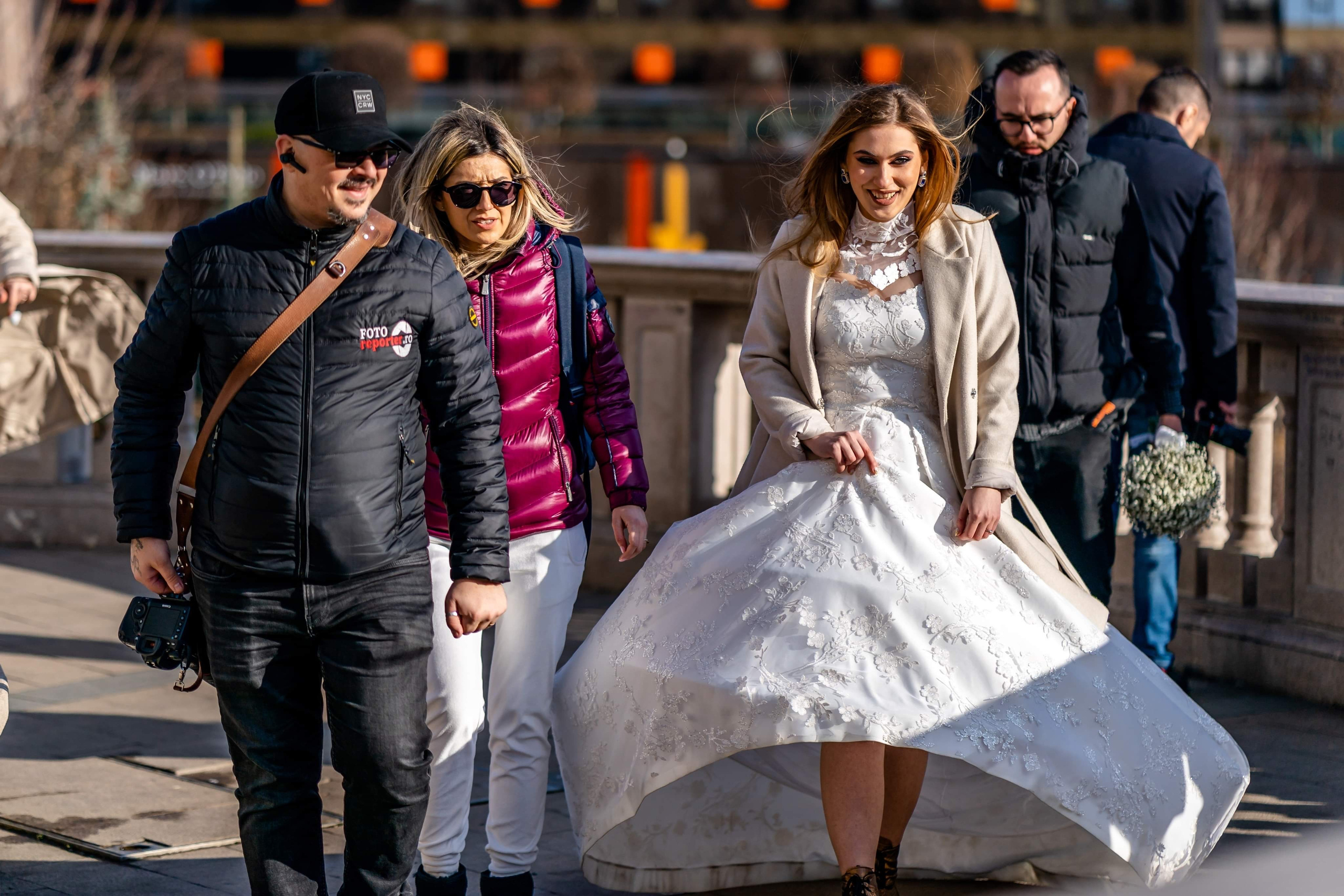 - fotografie-de-eveniment  - fotograf-nunta  - emotii-eveniment  - povesti-in-imagini  - fotograf-profesionist  - amintiri-de-nunta  - experienta-fotografica  - studii-fotografie-italia  - nunta-unica  - fotograf-botosani  - arta-fotografica  - momente-speciale  - pasiune-fotografie  - eveniment-unic  - portret-fotografic