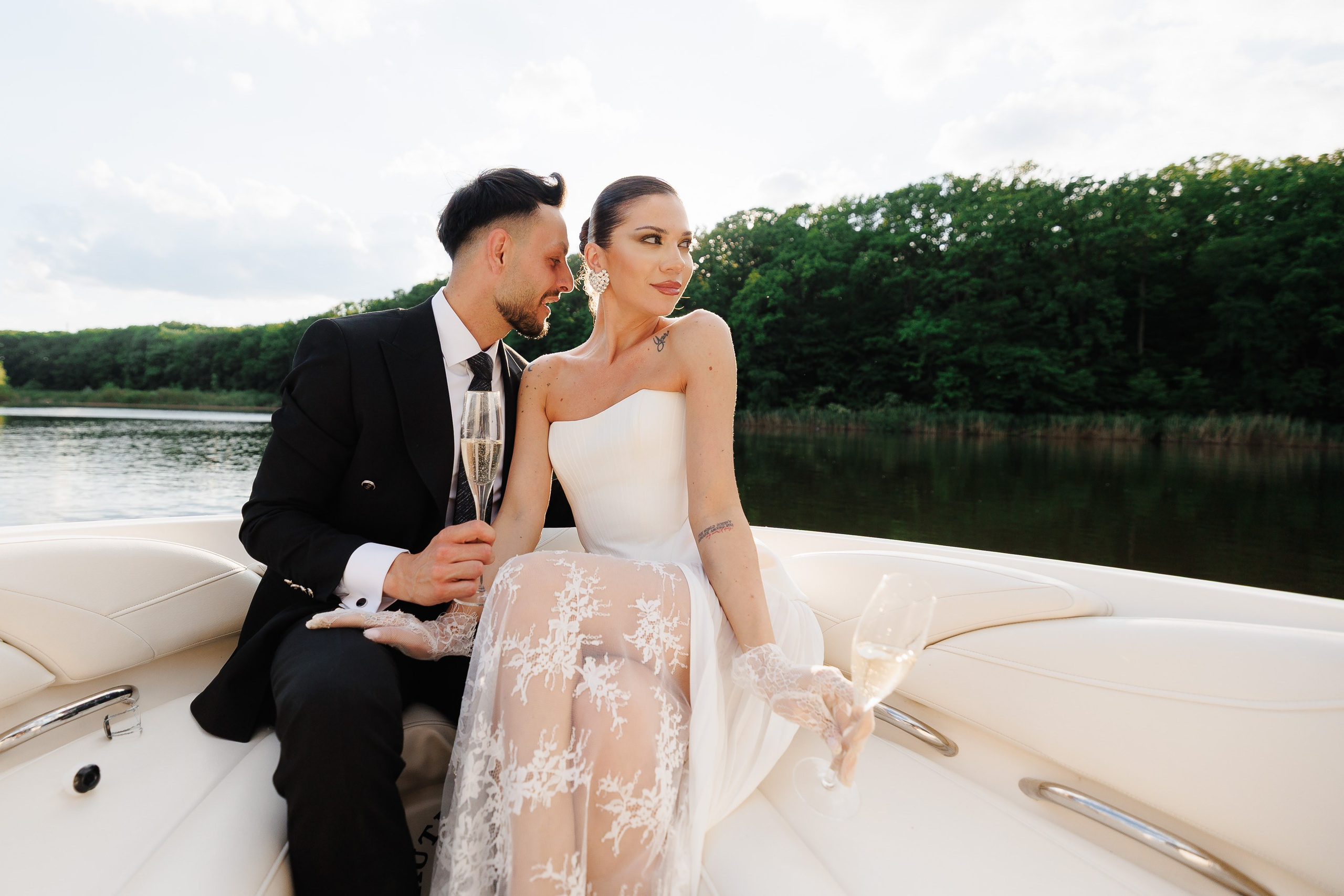 Fotograf nunta Bucuresti – Heaven by the Lake, Snagov | Fotografii elegante, editate natural. Fotograf nunta Bucuresti - Manu Ivanciu