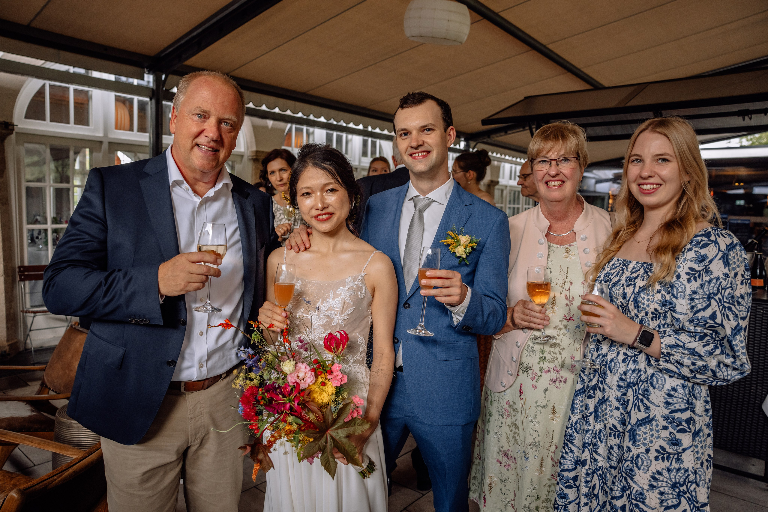 Café im Botanischen Garten. Deutsche - Japanische Hochzeit. Hochzeitsfotograf München Taufe Familienfotograf Tanja Mauke