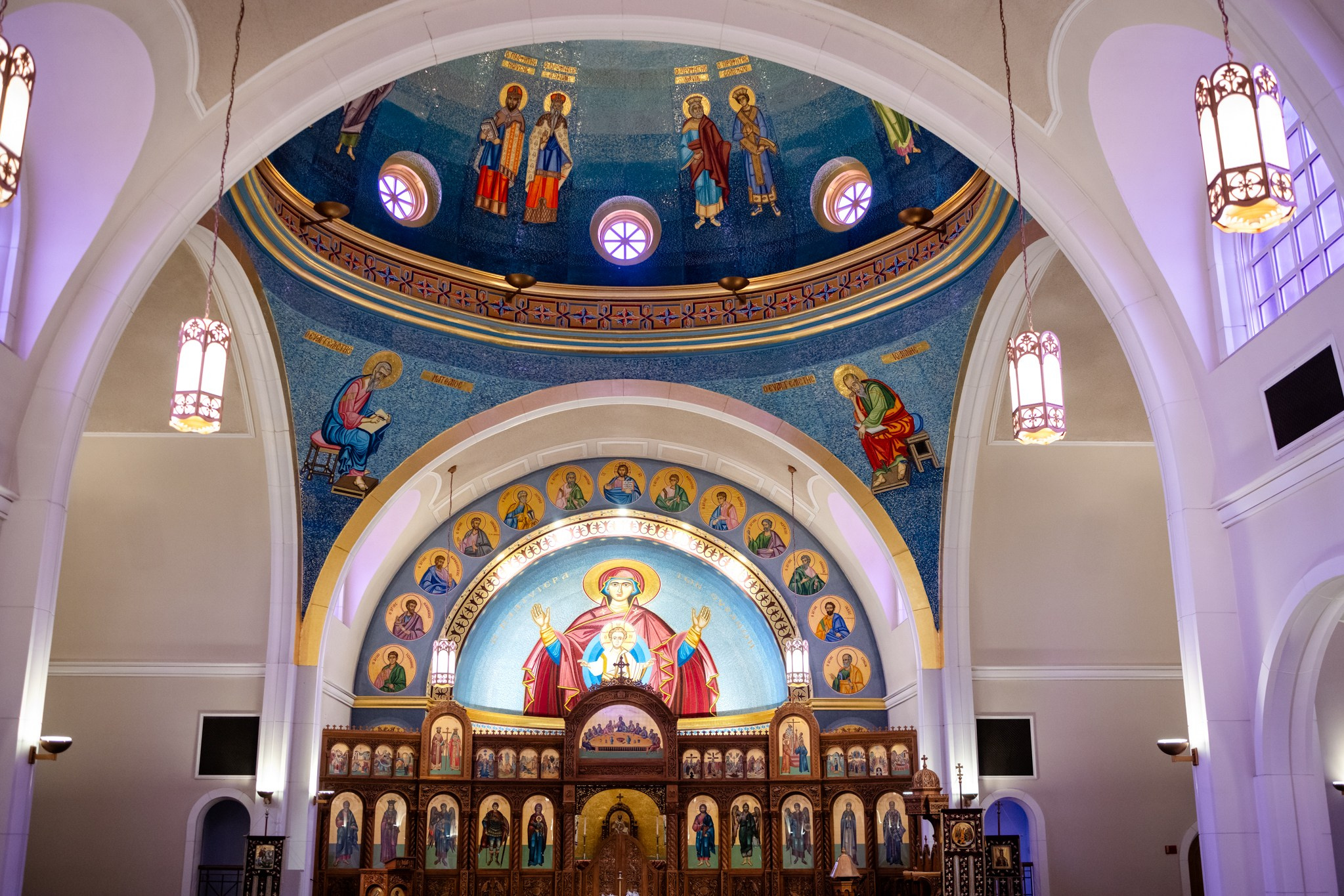 St George Greek Orthodox Church Wedding. Wedding and portrait photography in Greenville SC