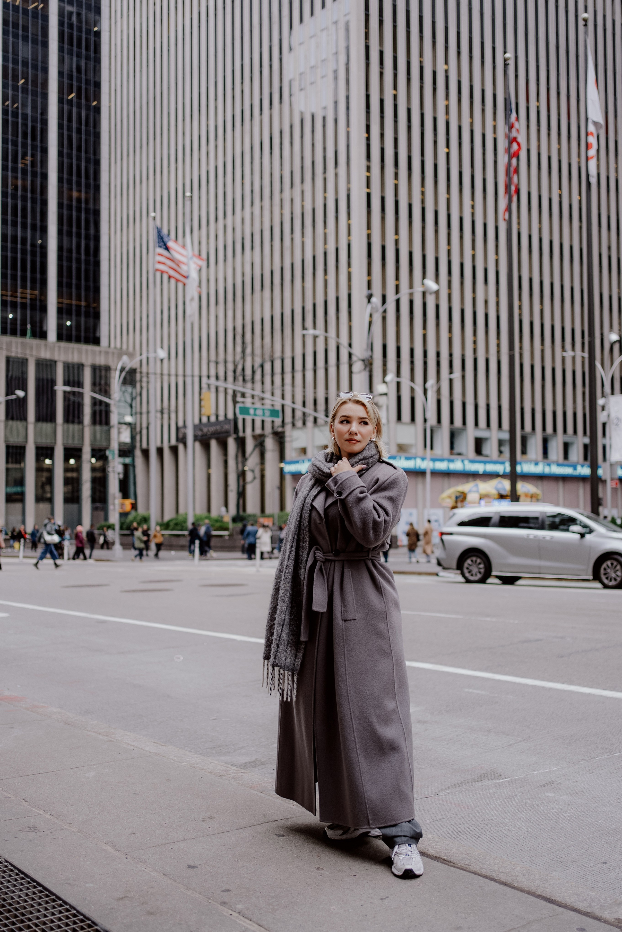 Manhattan Photo Sessions: Your Ultimate Guide to Capturing the Magic of NYC. Videographer and photographer in New York // MAKAROV.VIDEO