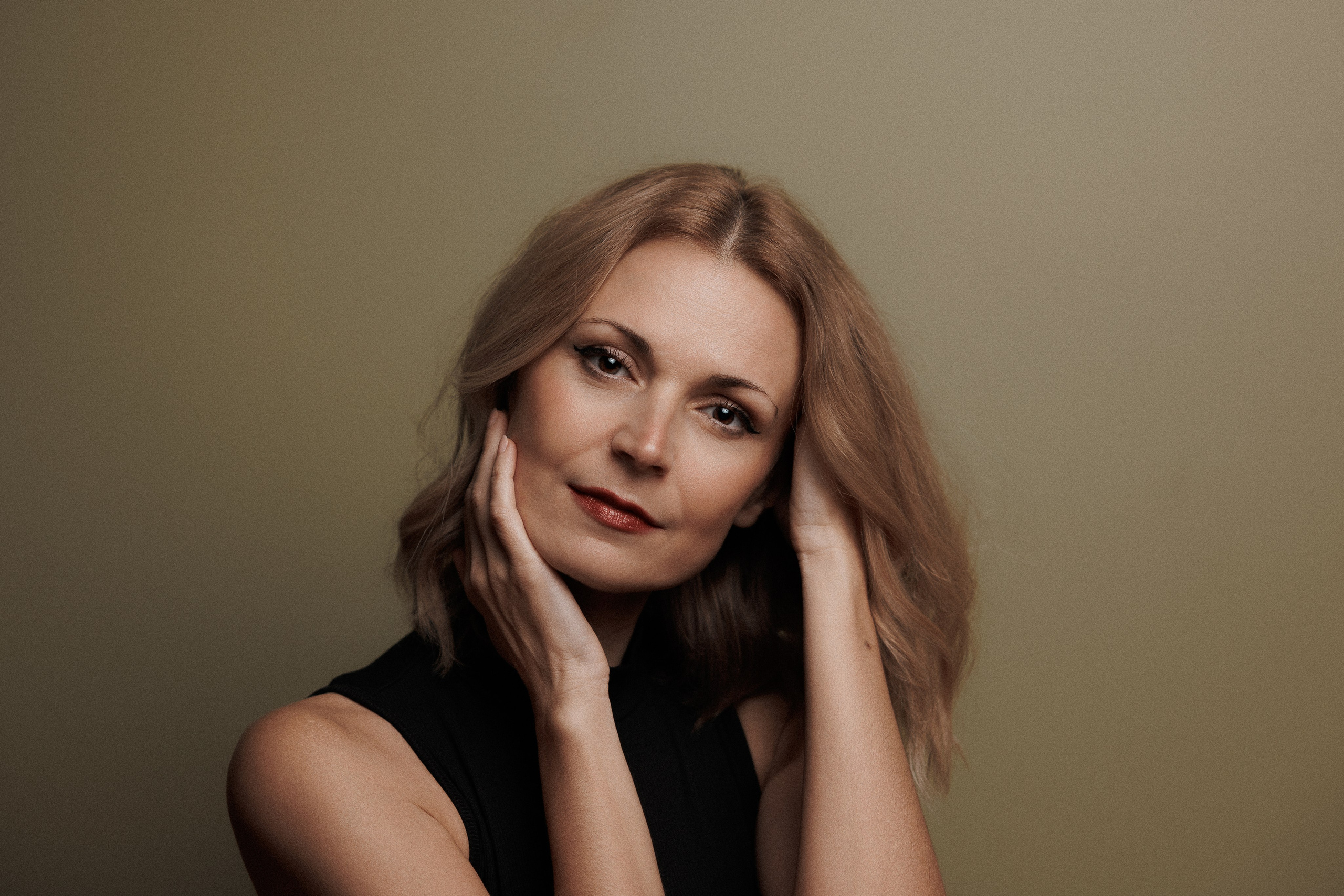 Portrait. Anna Gabitova — Family, Maternity, Lifestyle Photographer in Montreal