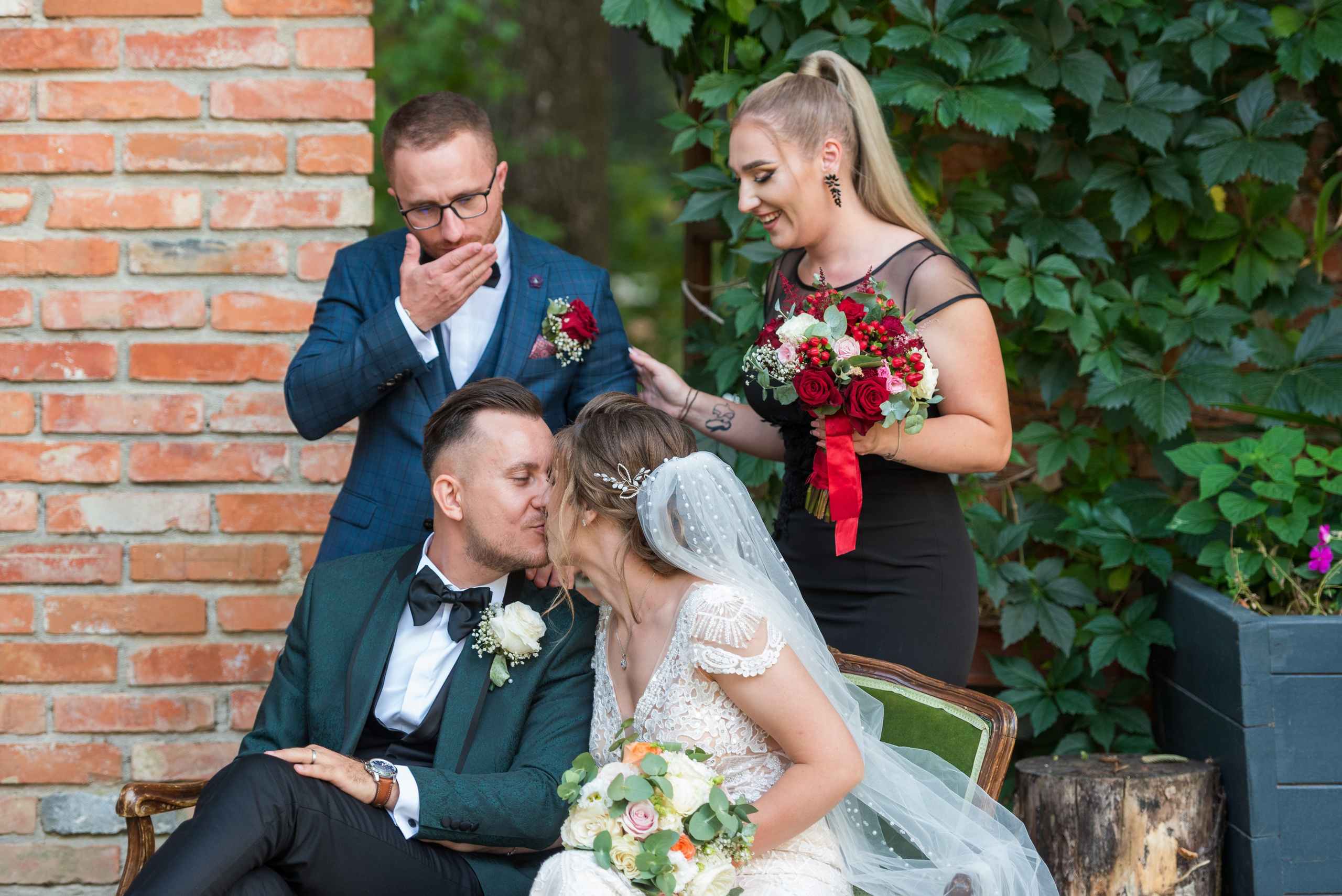 Locație de nuntă, fotograf nuntă, fotograf eveniment, fotograf ceremonie, fotograf petrecere, fotograf mireasă, fotograf mire, decor nunta, fotograf atmosferă, fotograf romantic, fotograf lux, fotograf elegant, fotografii unice, fotografii memorabile, fotograf România, fotograf nunta Ciresul Salbatic