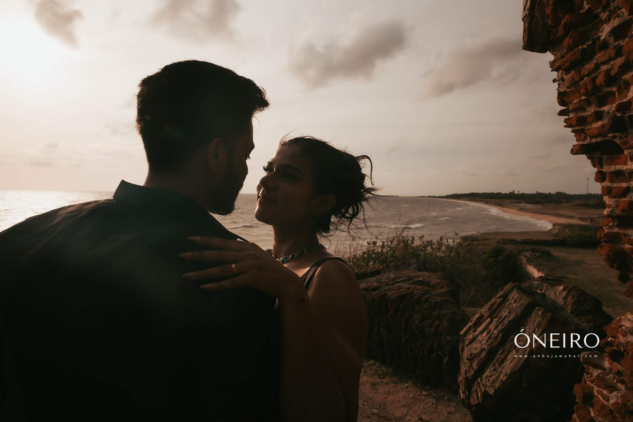 Pre wedding photography: Doric Bungalow in Arippu, Mannar, Sri Lanka