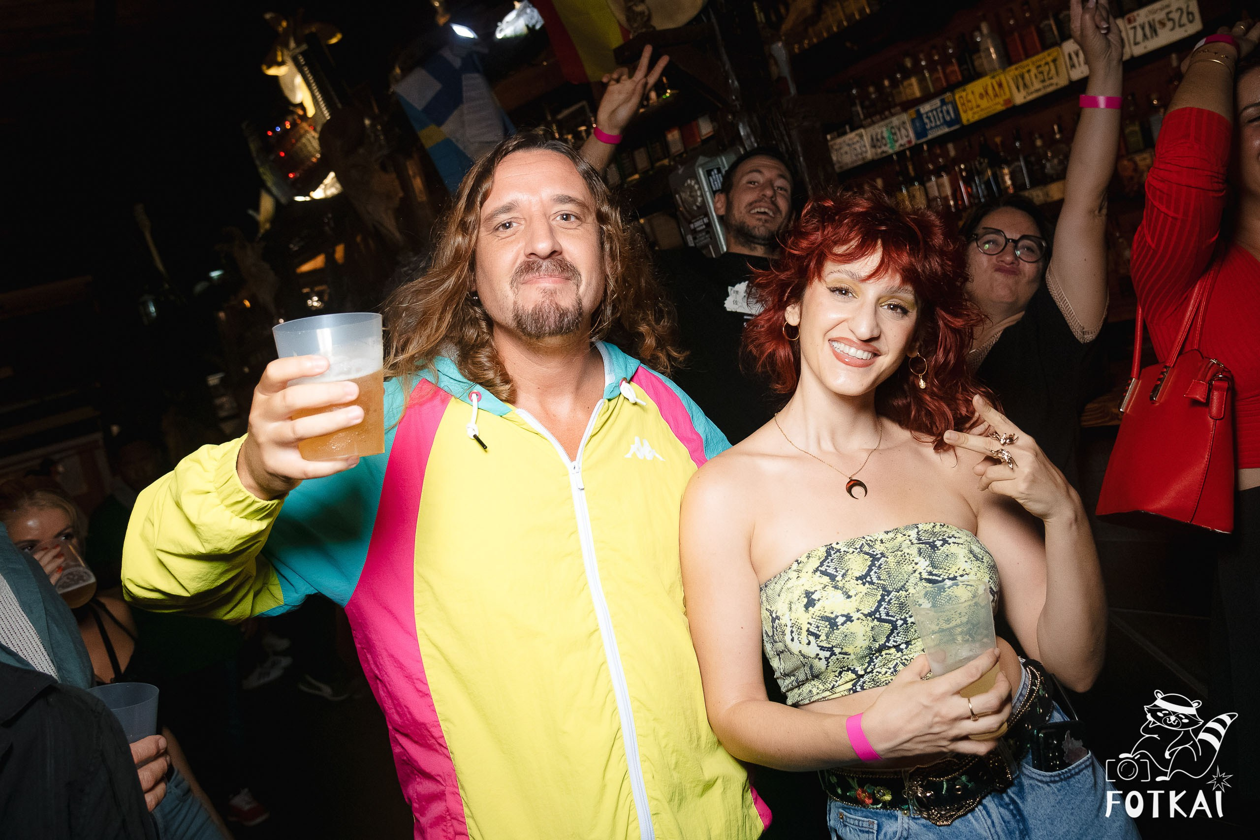 Fiesta Víspera de Festivo en El Paso Rock Bar – Hip Hop Old School | Reportaje fotográfico 08.10.2025 | FOTKAI