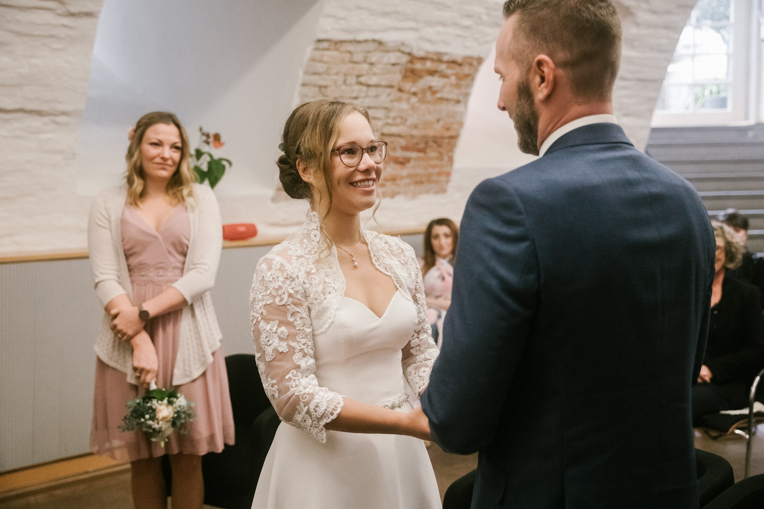 Hochzeitsfotograf Markdorf | Standesamt & Weinberge. Hochzeitsfotograf Bodensee & Allgäu | Liliana Berkut