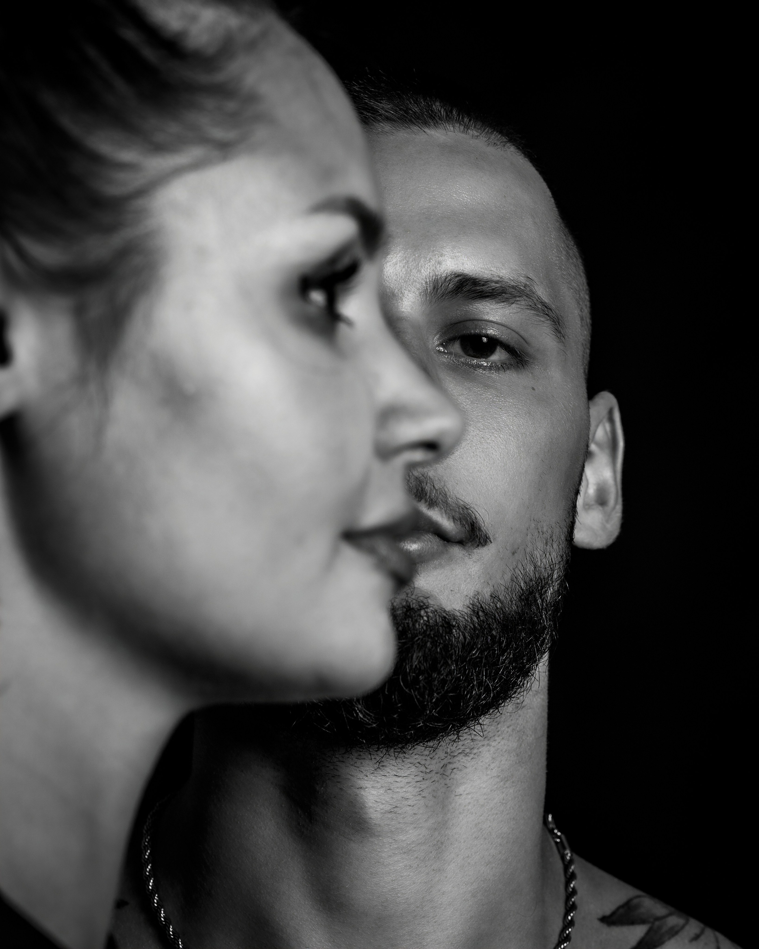 Laura x Daniel — Conexiune, Contrast și Cinematic. VStudio — mai mult decât fotografii