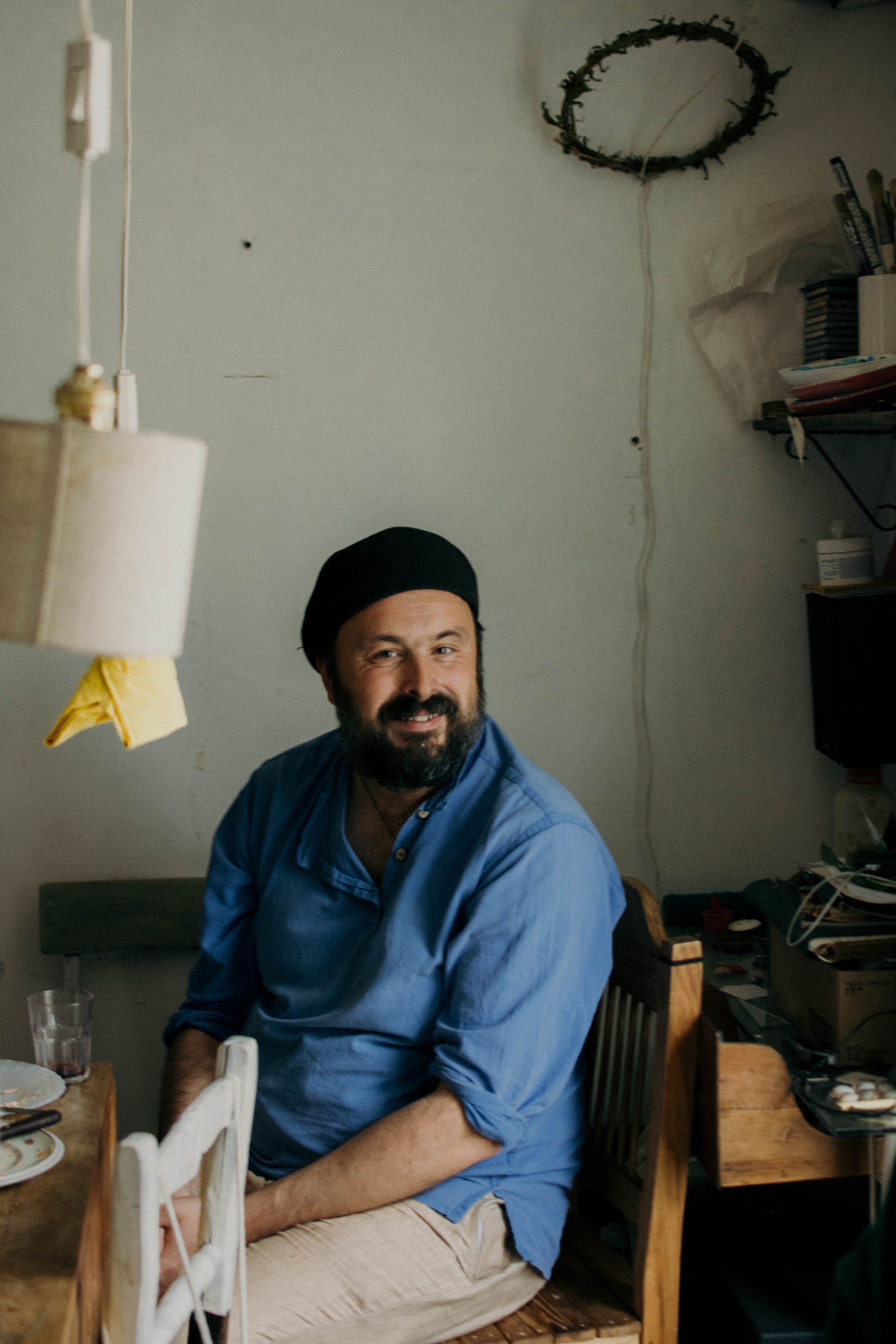 Visiting Argentinians. Photographer @elmirkami in the city of Buenos Aires