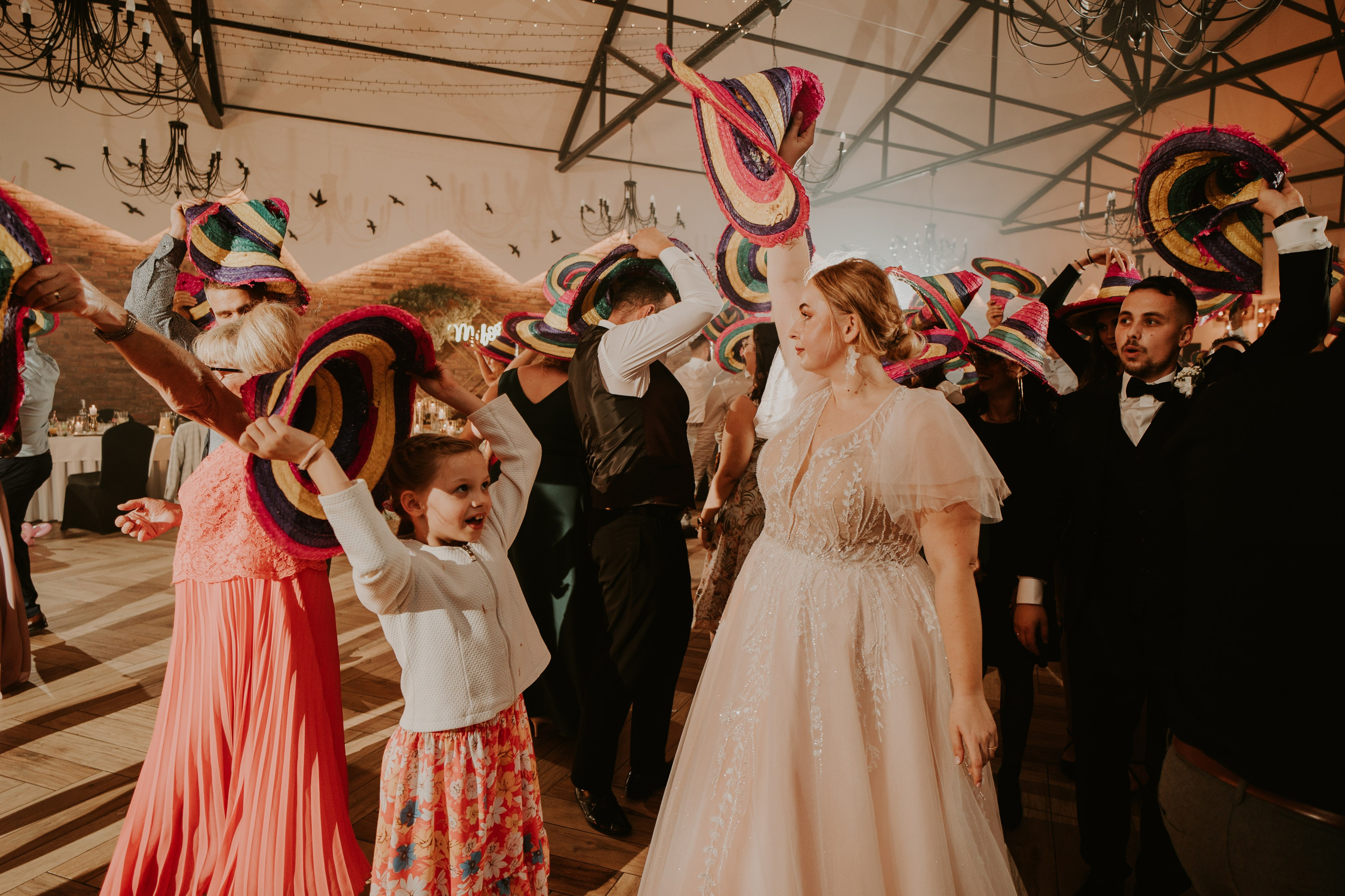 Trzy Drzewa: wspaniała uroczystość Wiktorii i Kamila. Karkowskafoto - fotografia miłości