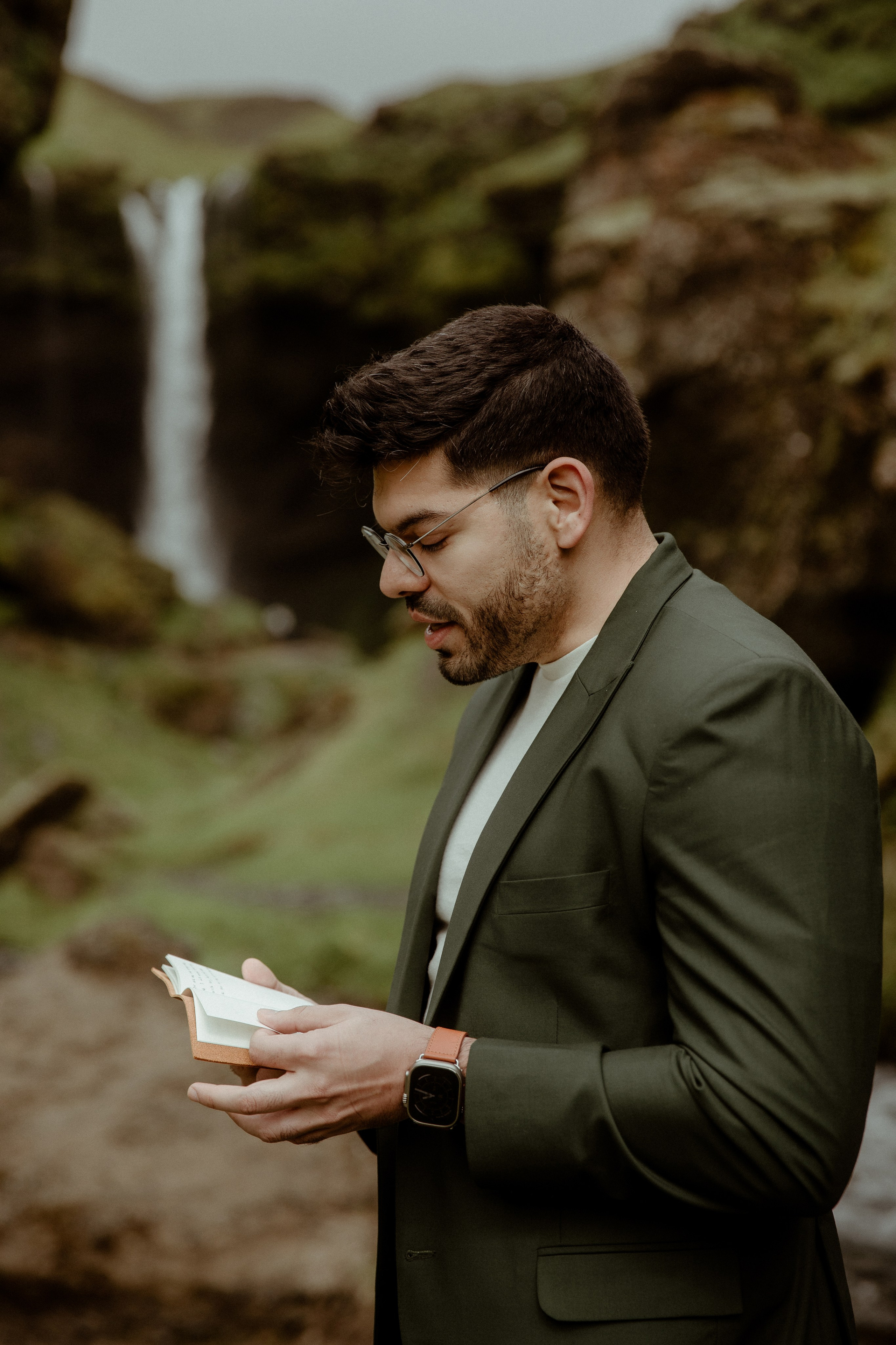 Elopement at Kvernufoss Waterfall. Iceland elopement photographer & videographer