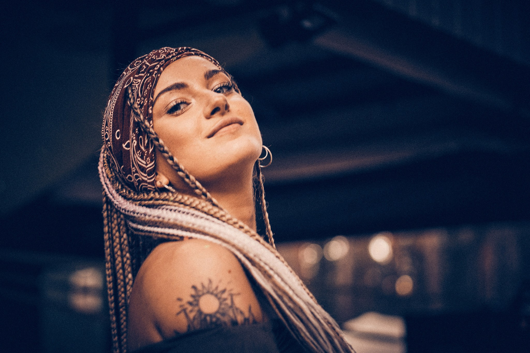 Portrety Ludzi, zrobione na Festiwalach Świadomościowych i Muzycznych: Dharma, ZIELONE KRĘGI, Wibracje, FRUŃ, Organic, Turkusowa Wyspa. Andriej Szypilow - Fotografia & Wideografia