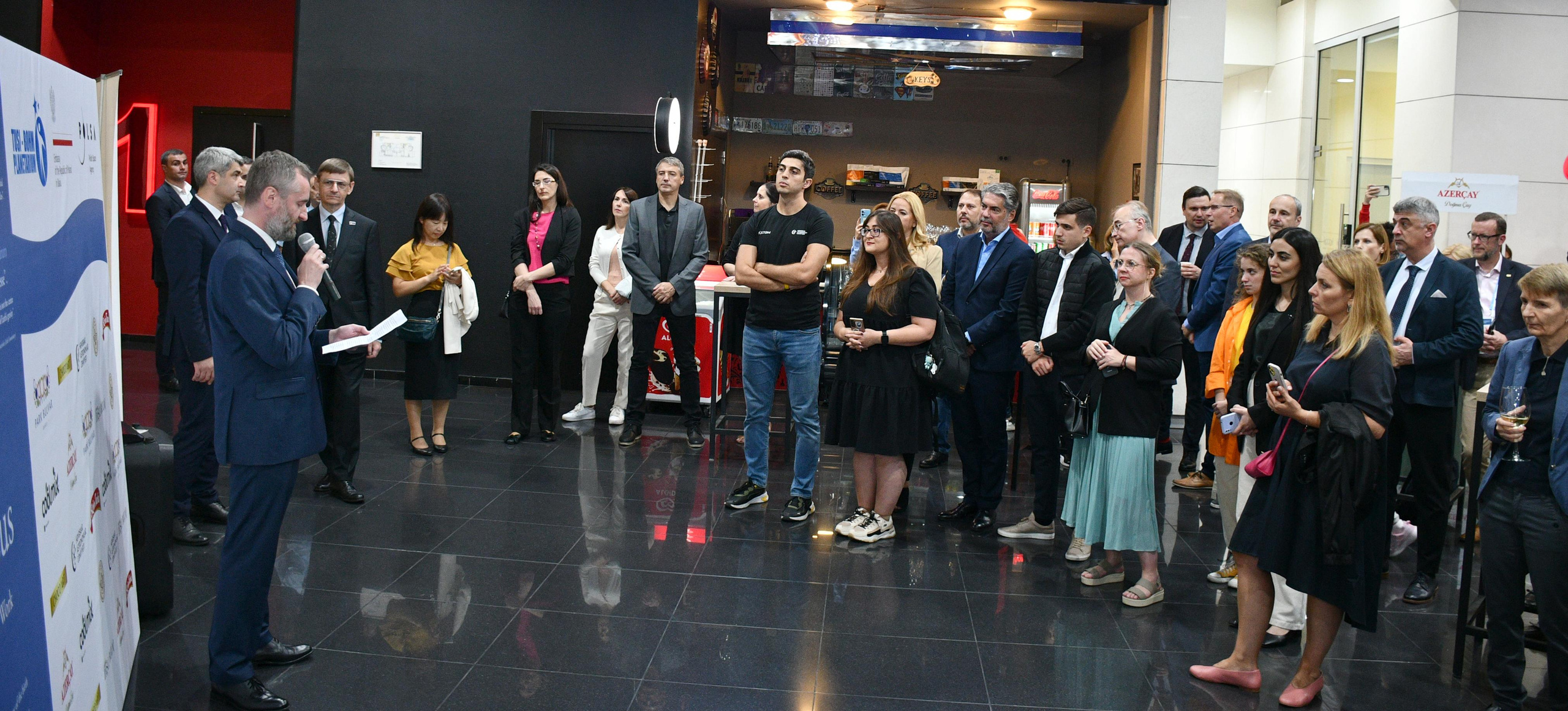 Nikolay Kopernikin 550 illiyinə həsr olunmuş sərgi. Həvəskar Astronomlar Cəmiyyəti — Astronomy.az