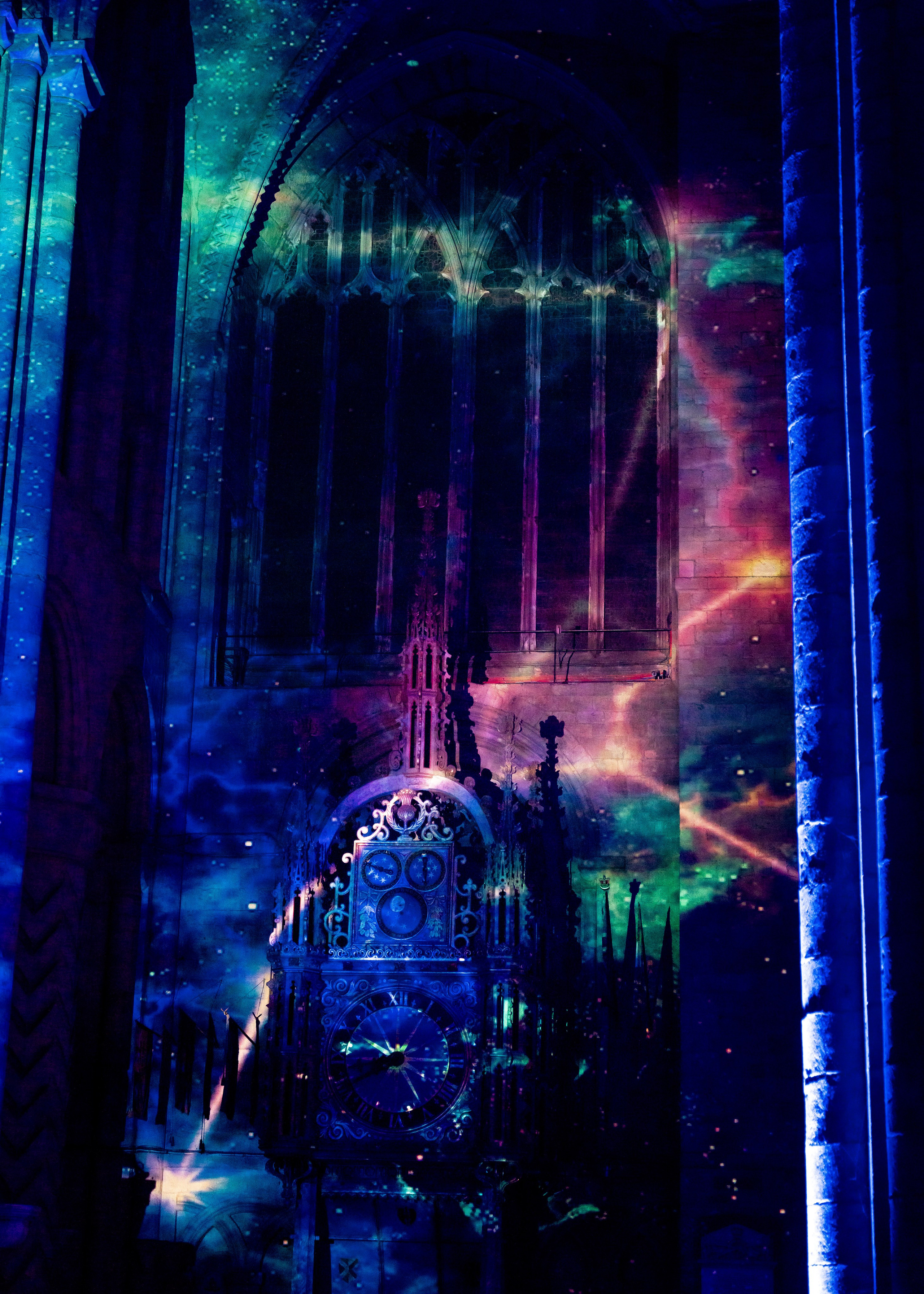 Luxmuralis. Expect Miracles Photography by Kate & Andrew