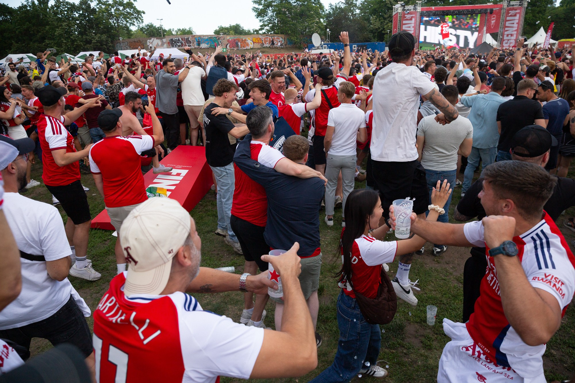 UEFA Champions League Final. Arsenal vs PSG. Budapest 2026. Arsenal Fan Zone. Photographer in Budapest — Yura Knyazev