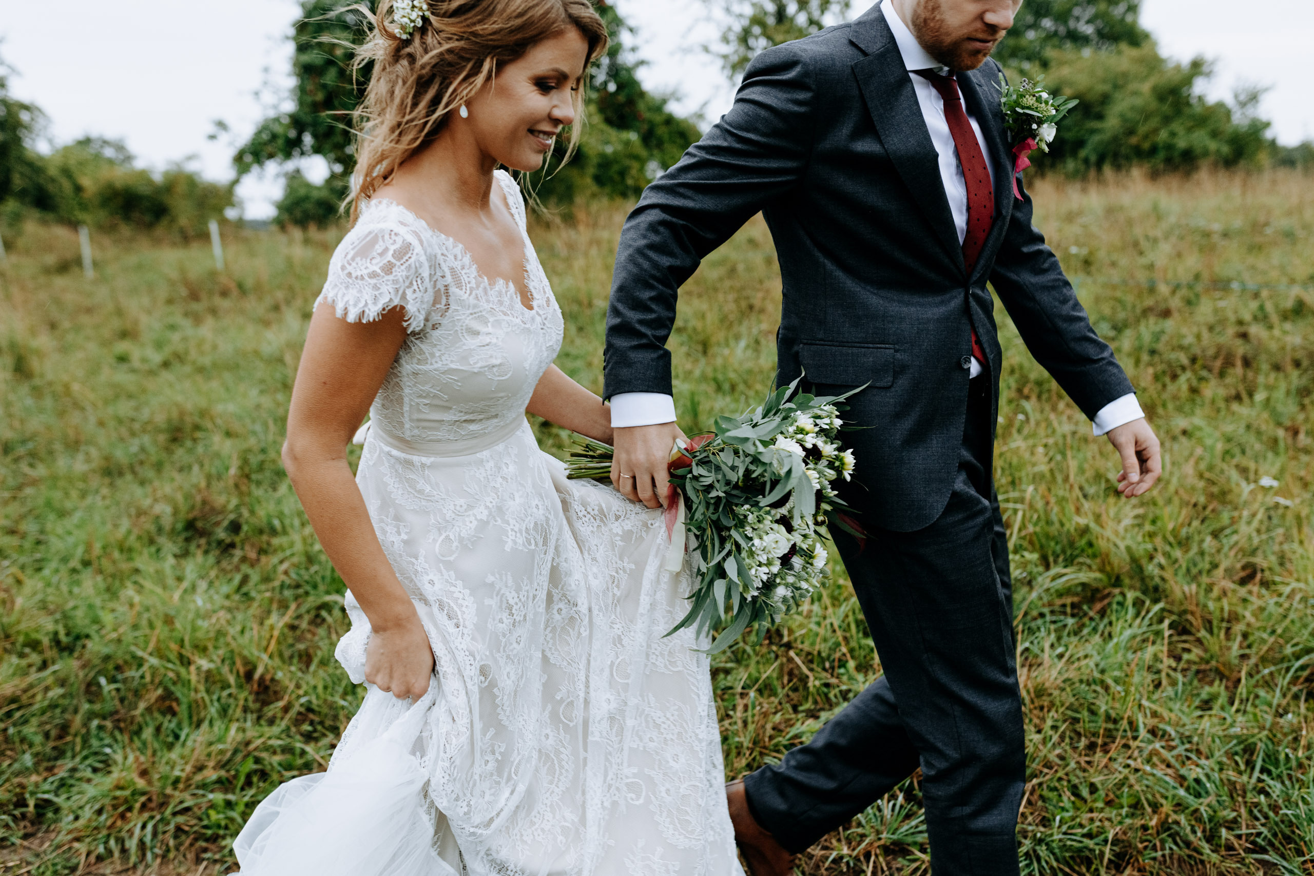 Fotosesijas vietas, ja kāzu dienā līst lietus?