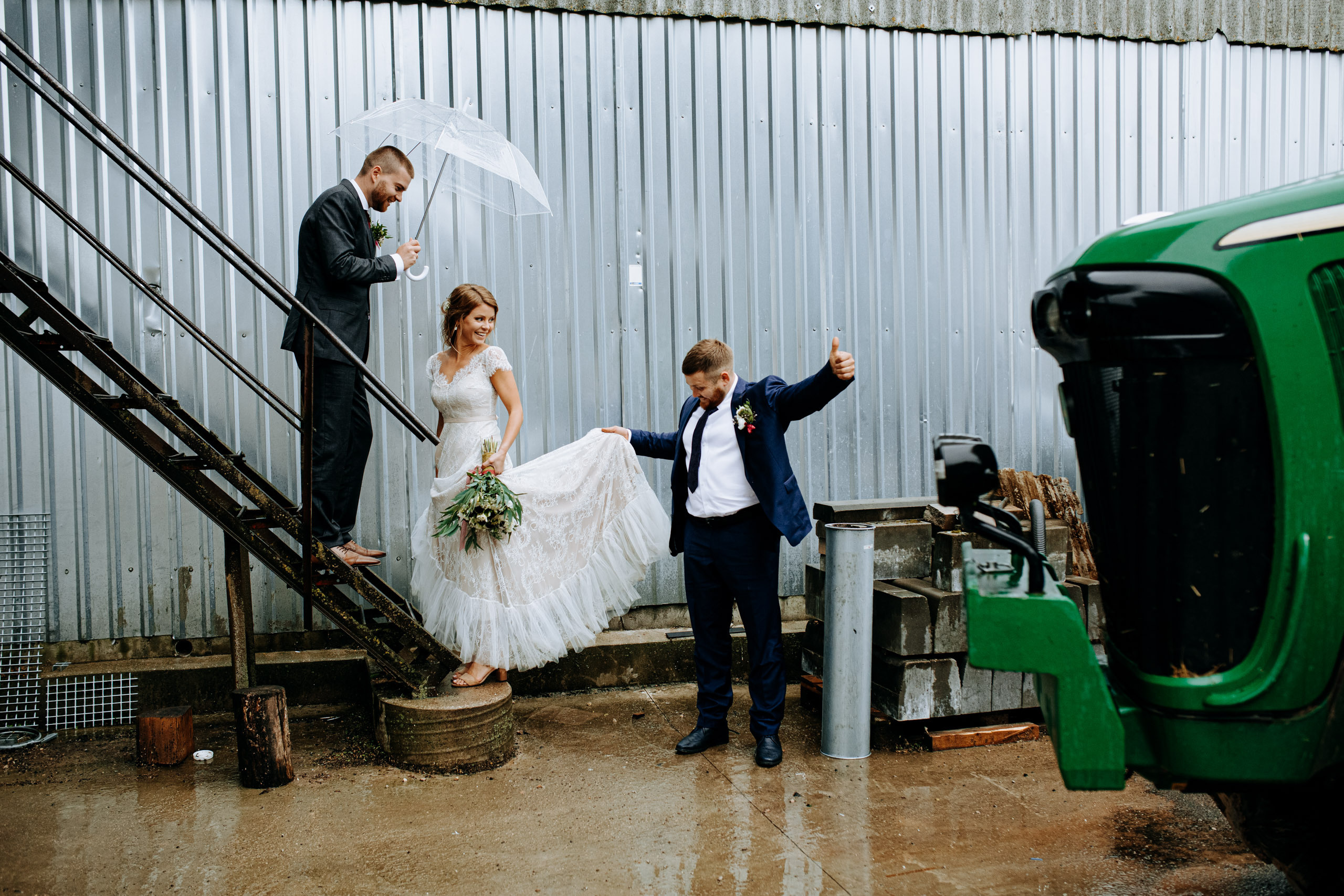 Fotosesijas vietas, ja kāzu dienā līst lietus?