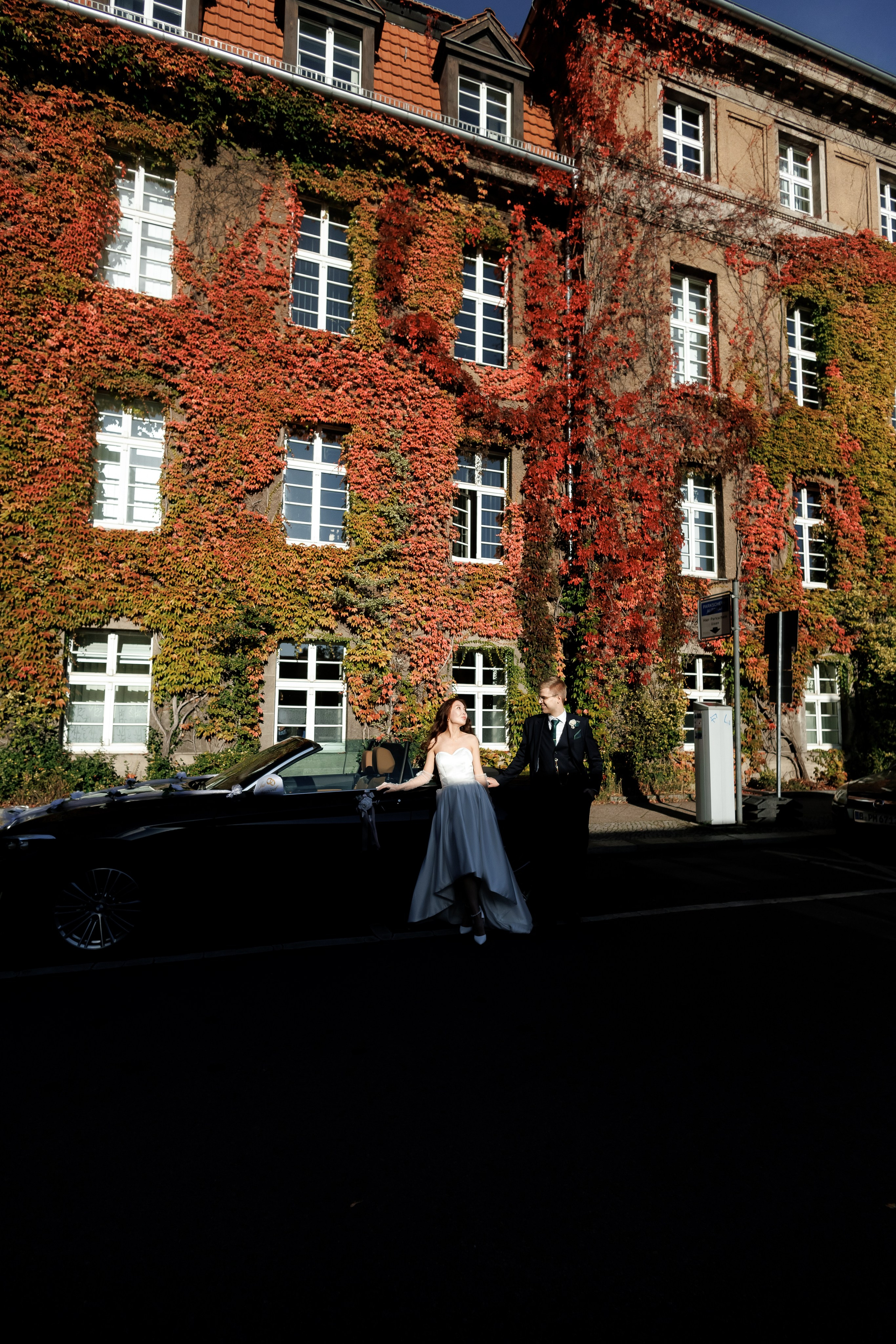 Eine intime Feier vor der großen Hochzeit: Solongo und Victor im Standesamt Spandau. Hochzeitsfotografie in Berlin Nataliia Schütze