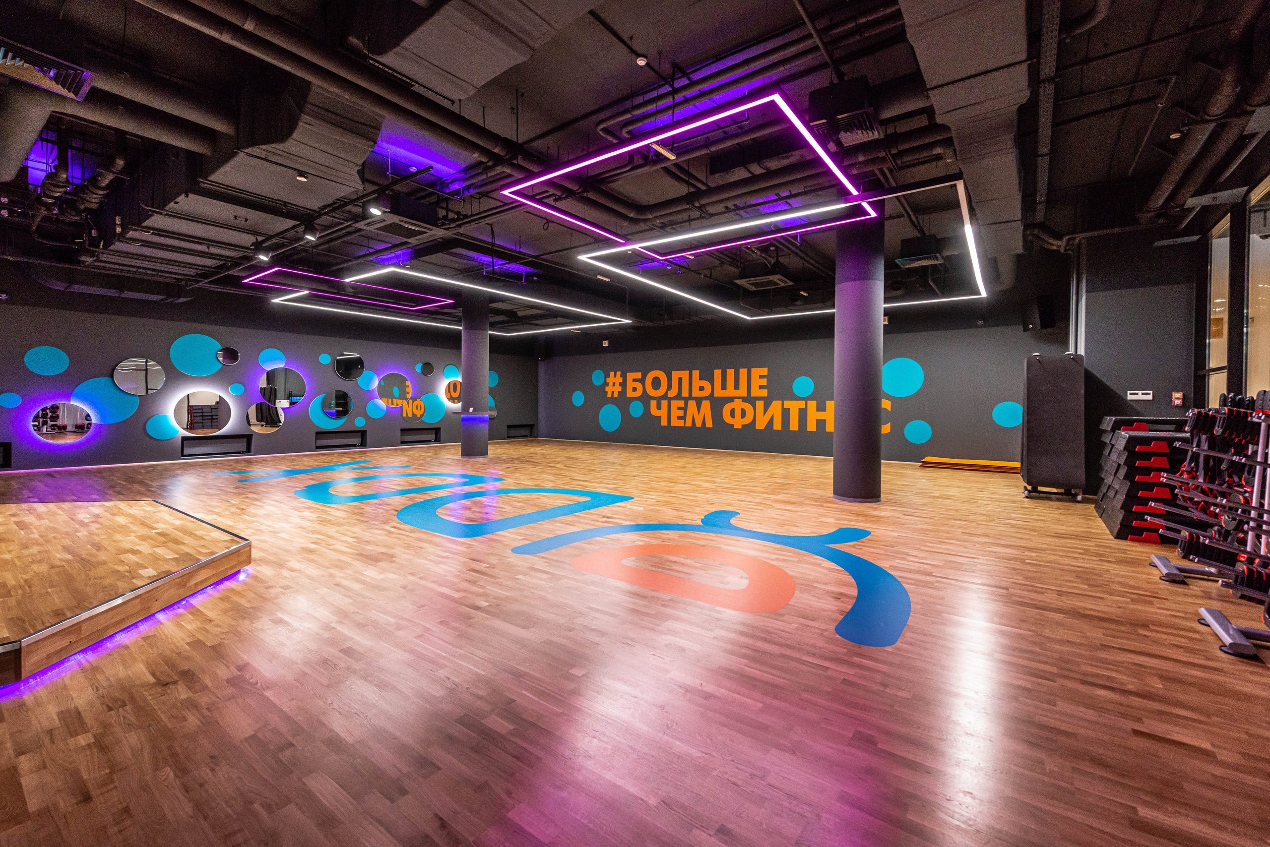 DDX Fitness в Место встречи Киргизия. ФОТОГРАФ МЕКСИКА КИНТАНА-РОО