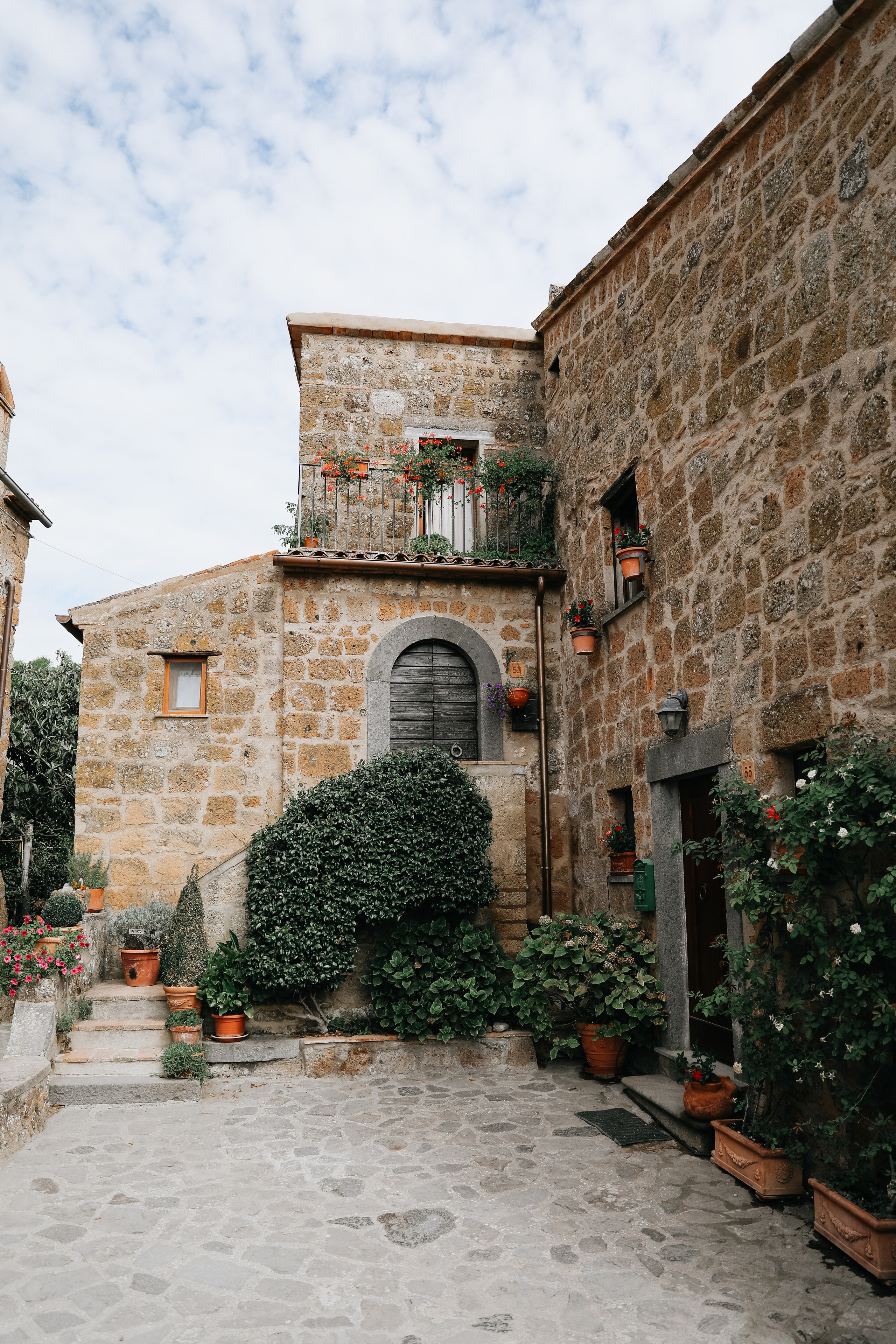 The Dying City. Photographer in Rome