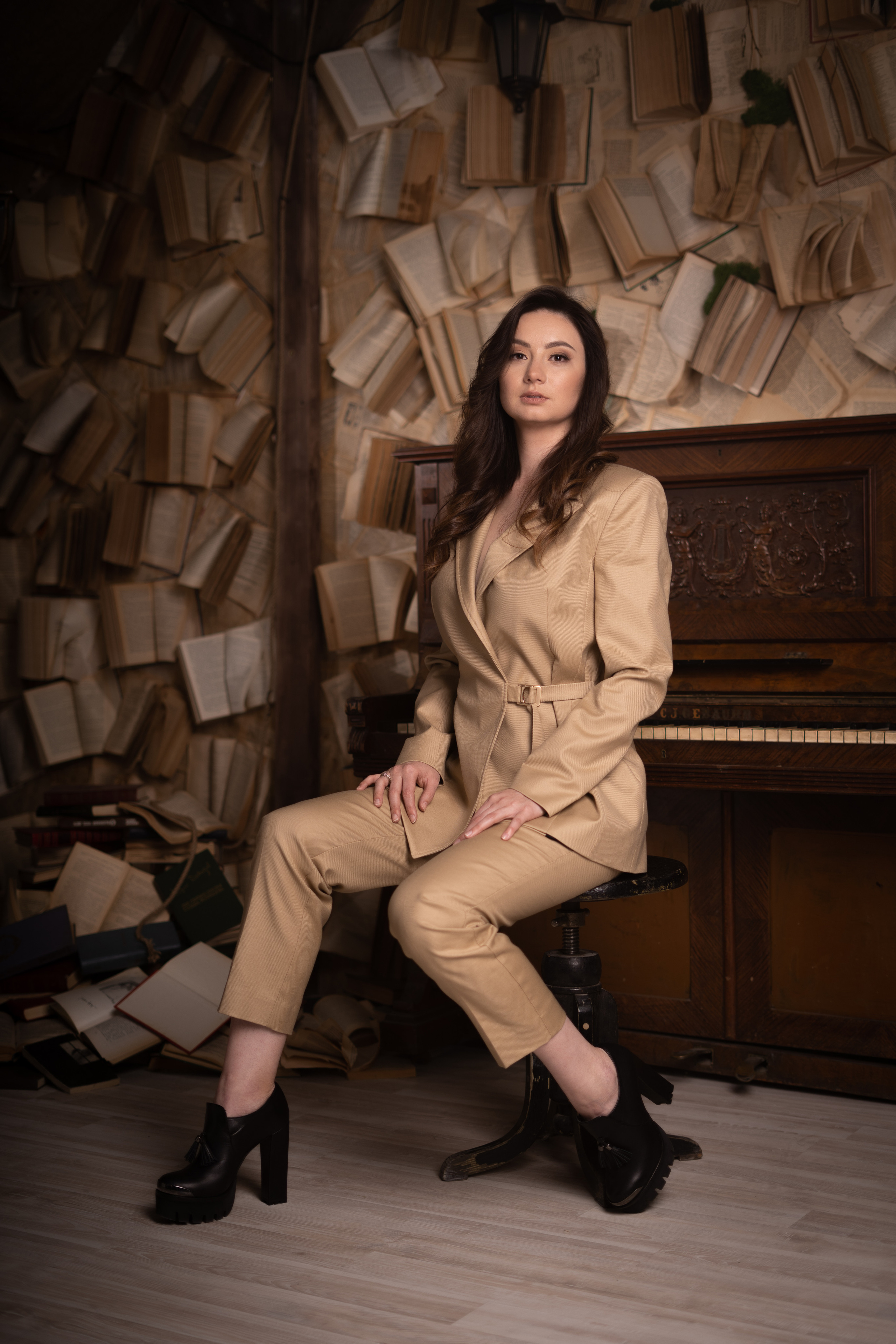 Julia. Mike Lush Photography