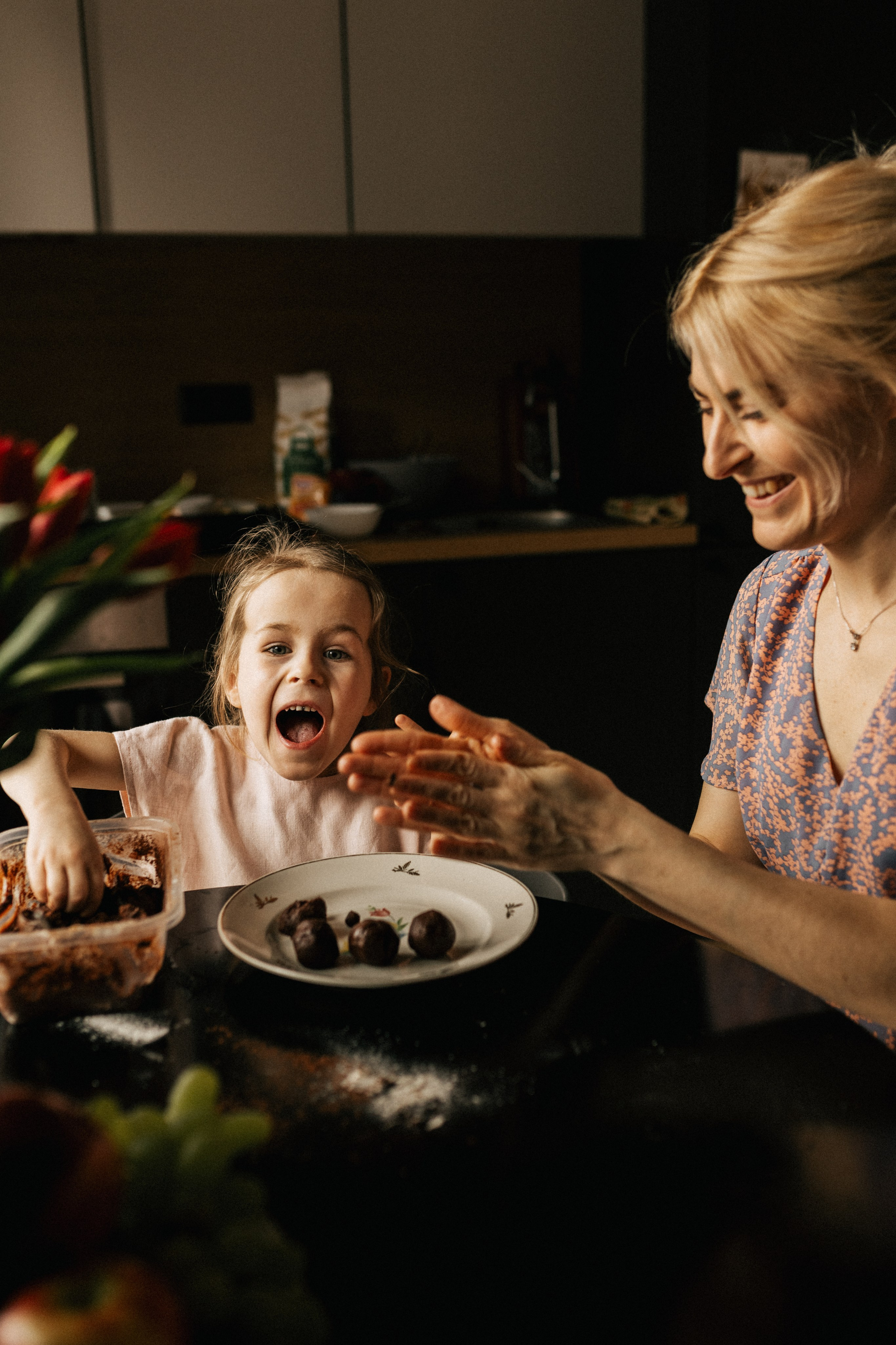 Фотосессия Мама и Дочка: Волшебные моменты вместе. Family and Individual Photographer in Vilnius Elena Raduke