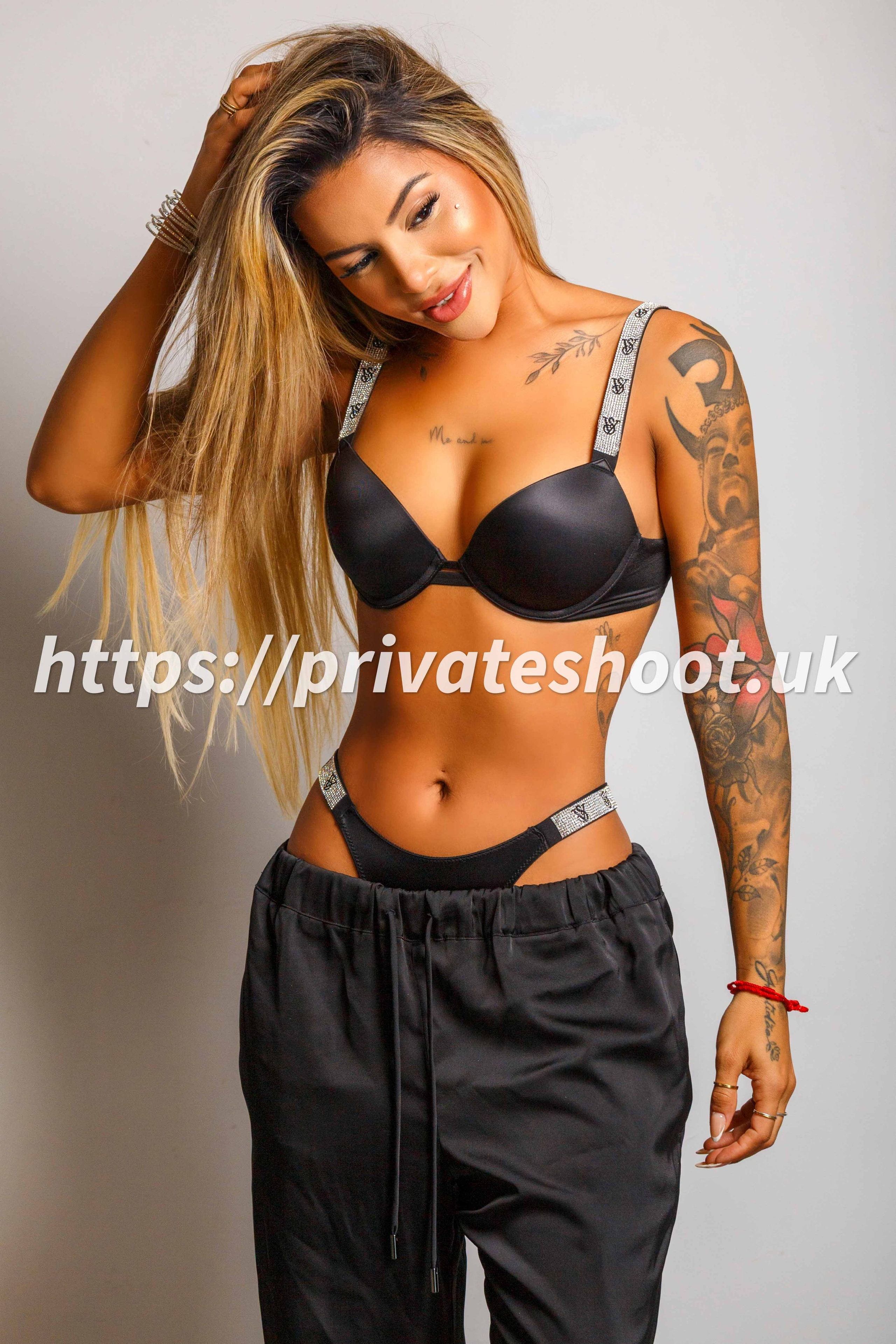 Private Studio. Ensaio Sensual em Londres | Private Shoot
