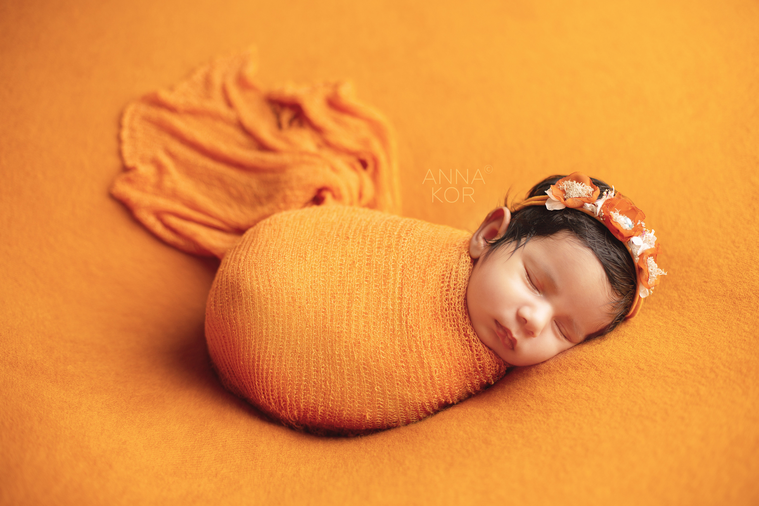 ANNA KOR Newborn Photographer in the UAE