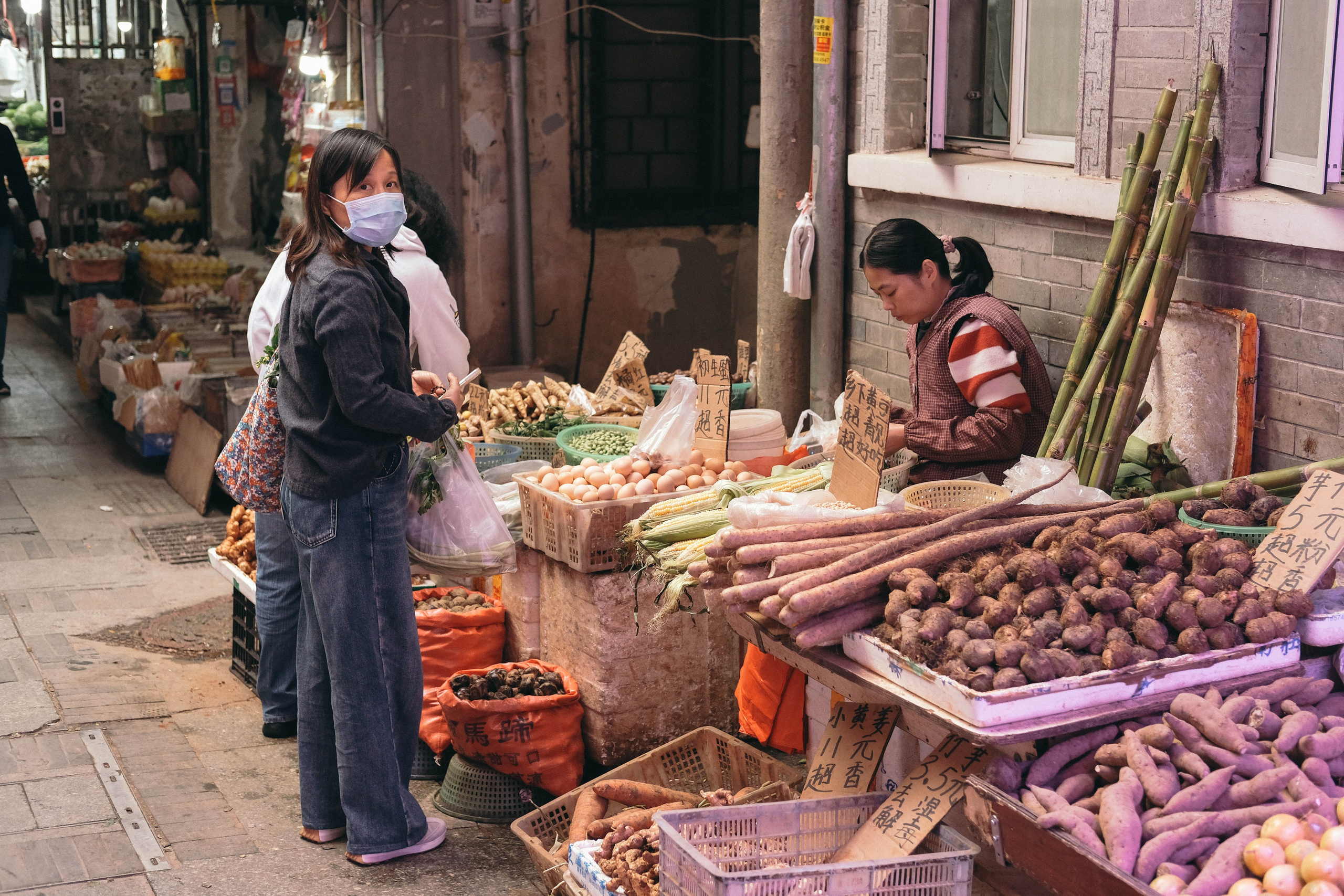Guangzhou Street Photography | Candid Street Photography by Yukophotography | 街头摄影师广州