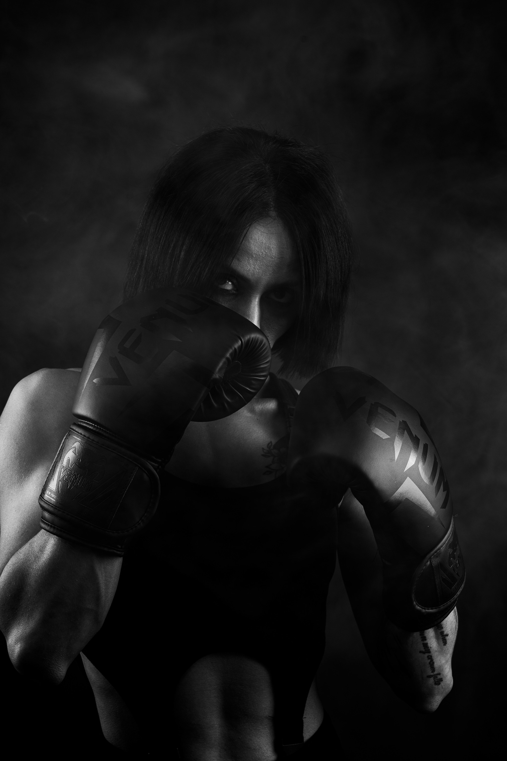 Gücün Estetikası: Peşəkar İdmançı Portretlərinin Çəkiliş Sirləri. Məhsul Fotoqrafı Bakıda