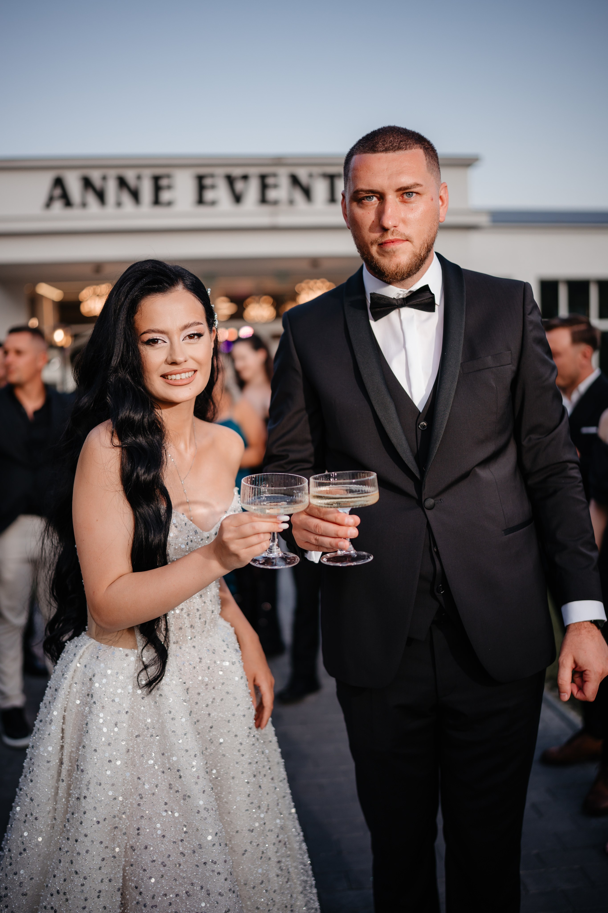 Catalina & Remus. Raw Studio. Fotograful tau de nunta!