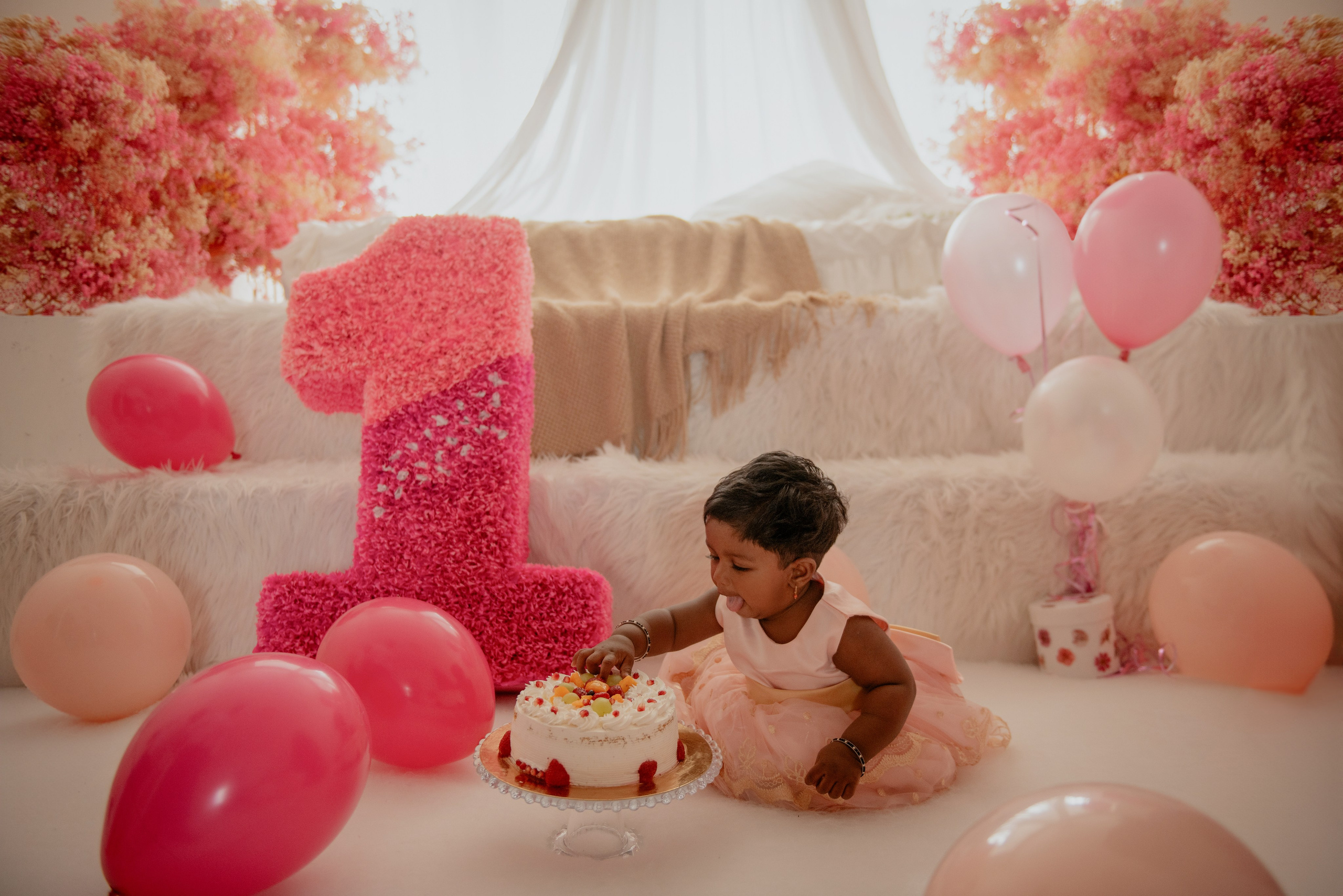 Birthday photoshoot in the studio in the centre of Prague. Professional photographer in Prague Anastasia Haritonova