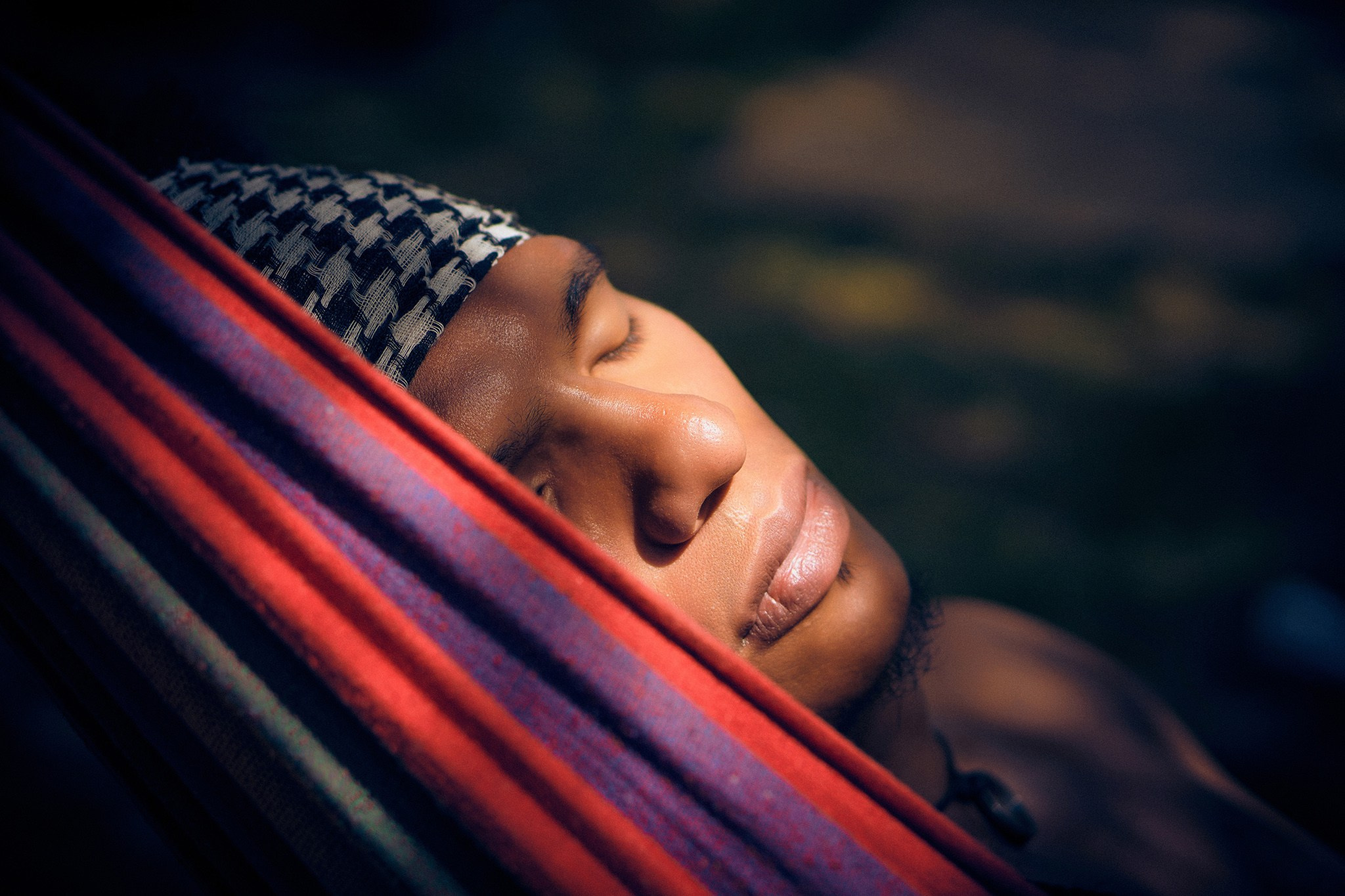 Portrety Ludzi, zrobione na Festiwalach Świadomościowych i Muzycznych: Dharma, ZIELONE KRĘGI, Wibracje, FRUŃ, Organic, Turkusowa Wyspa. Andriej Szypilow - Fotografia & Wideografia