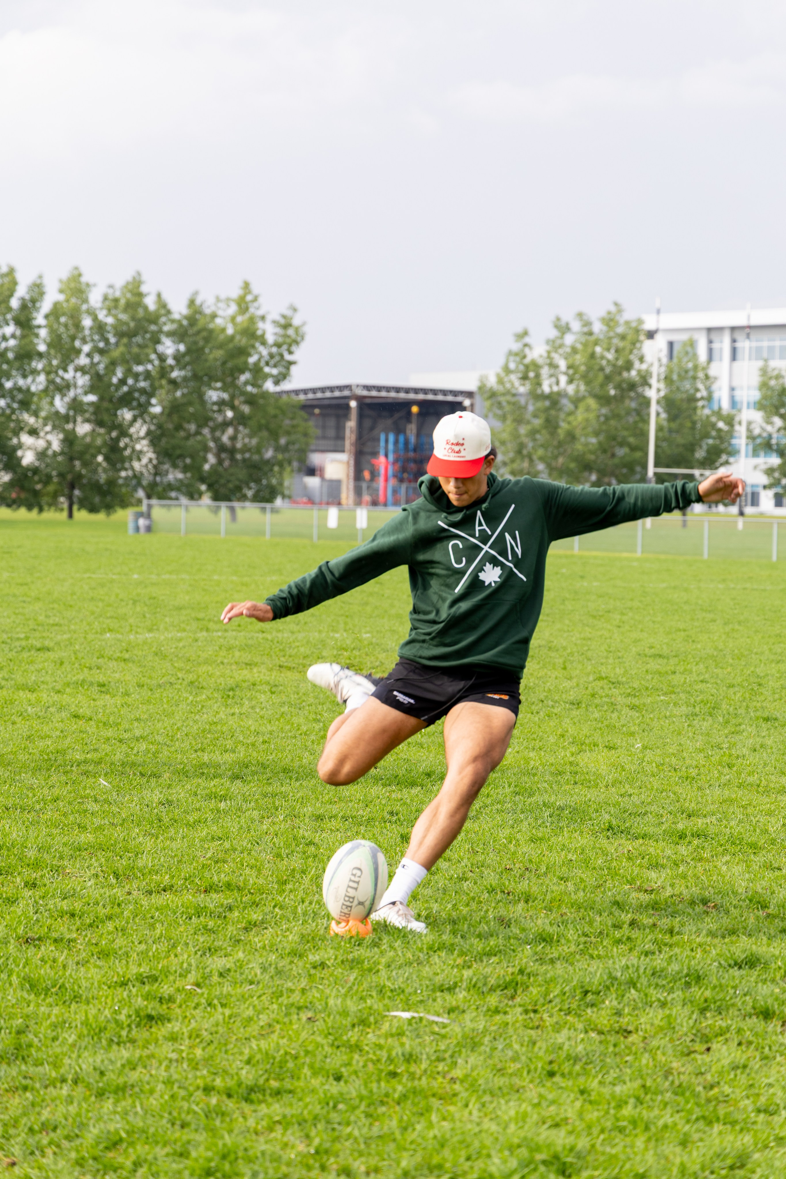 Qura Creative: Creative Branding, Visual Identity & Storytelling Services for Businesses and Projects. Qura Creative — A Multidisciplinary Creative House for Styling, Fashion Direction, Photography & Visual Storytelling