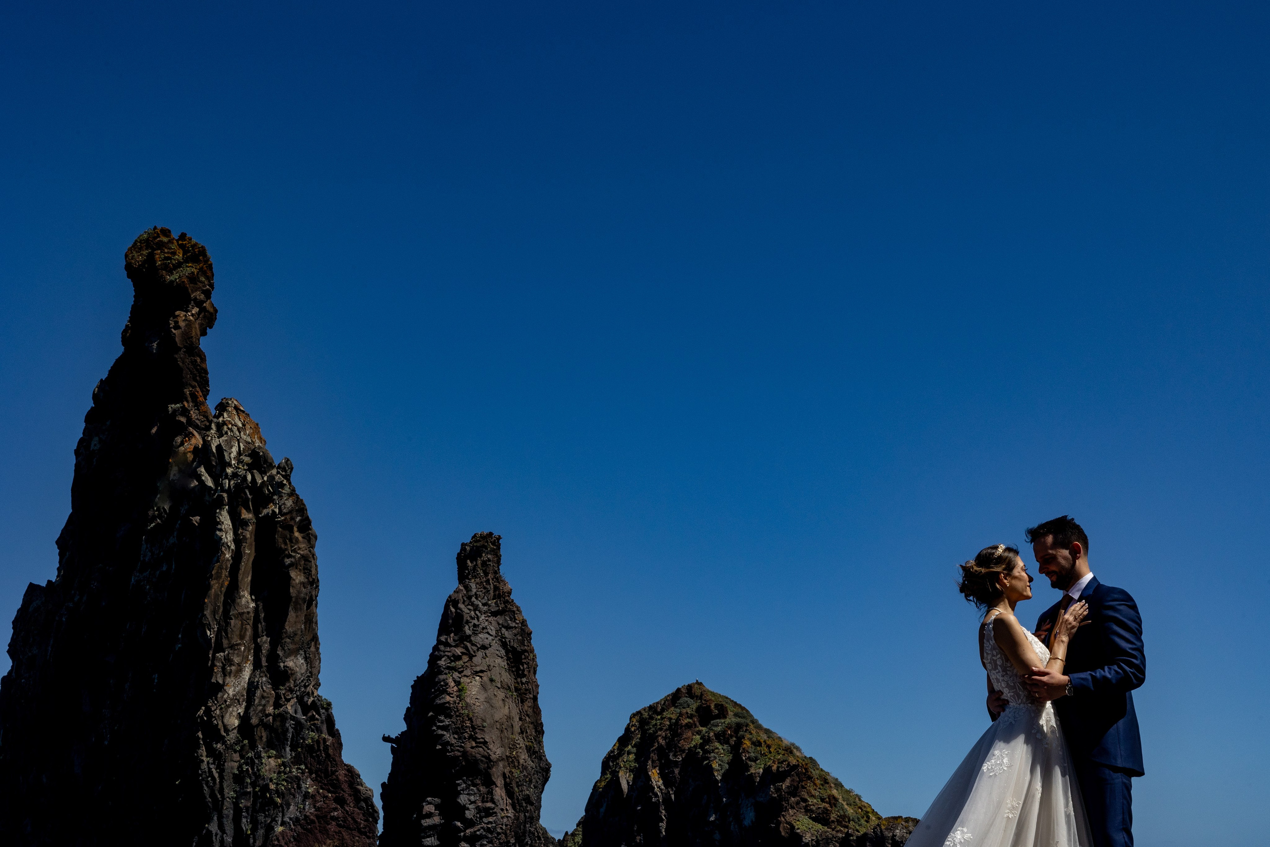 Madeira Elopement Photoshoot | Romantic Couple Session in Madeira Island. Lisbon Wedding Photographer | Elegant Wedding Storytelling