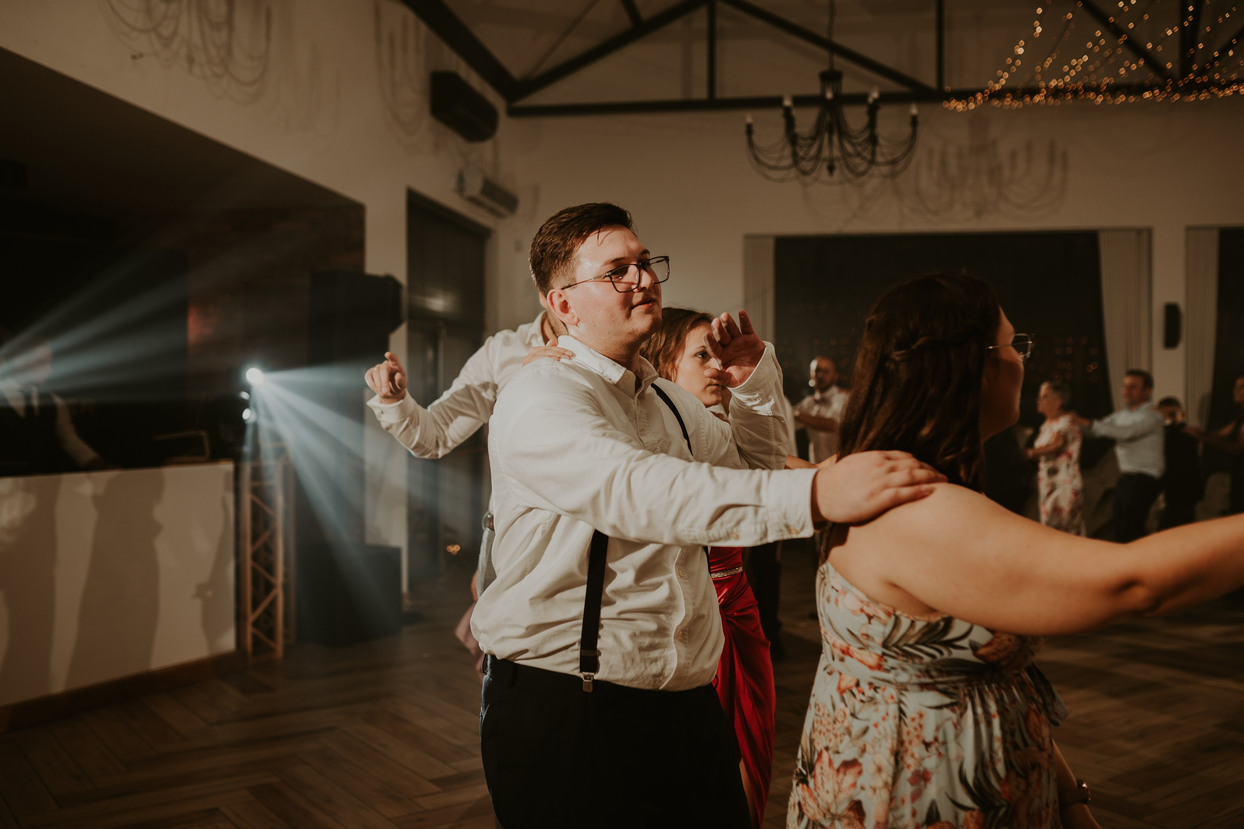 Trzy Drzewa: wspaniała uroczystość Wiktorii i Kamila. Karkowskafoto - fotografia miłości