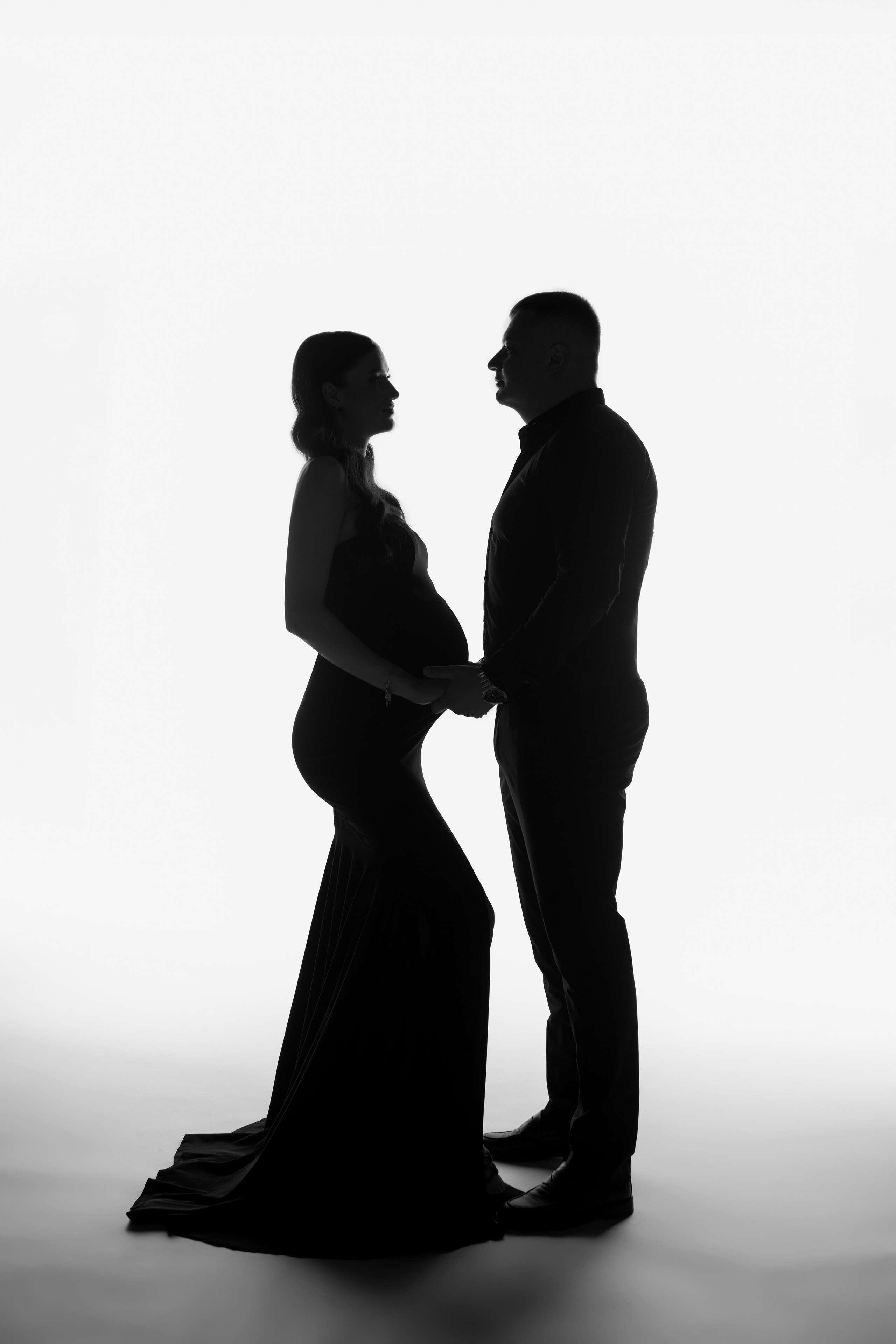 Diana & Stepan. Maternity photoshoot. Professional photographer in Prague Anastasia Haritonova