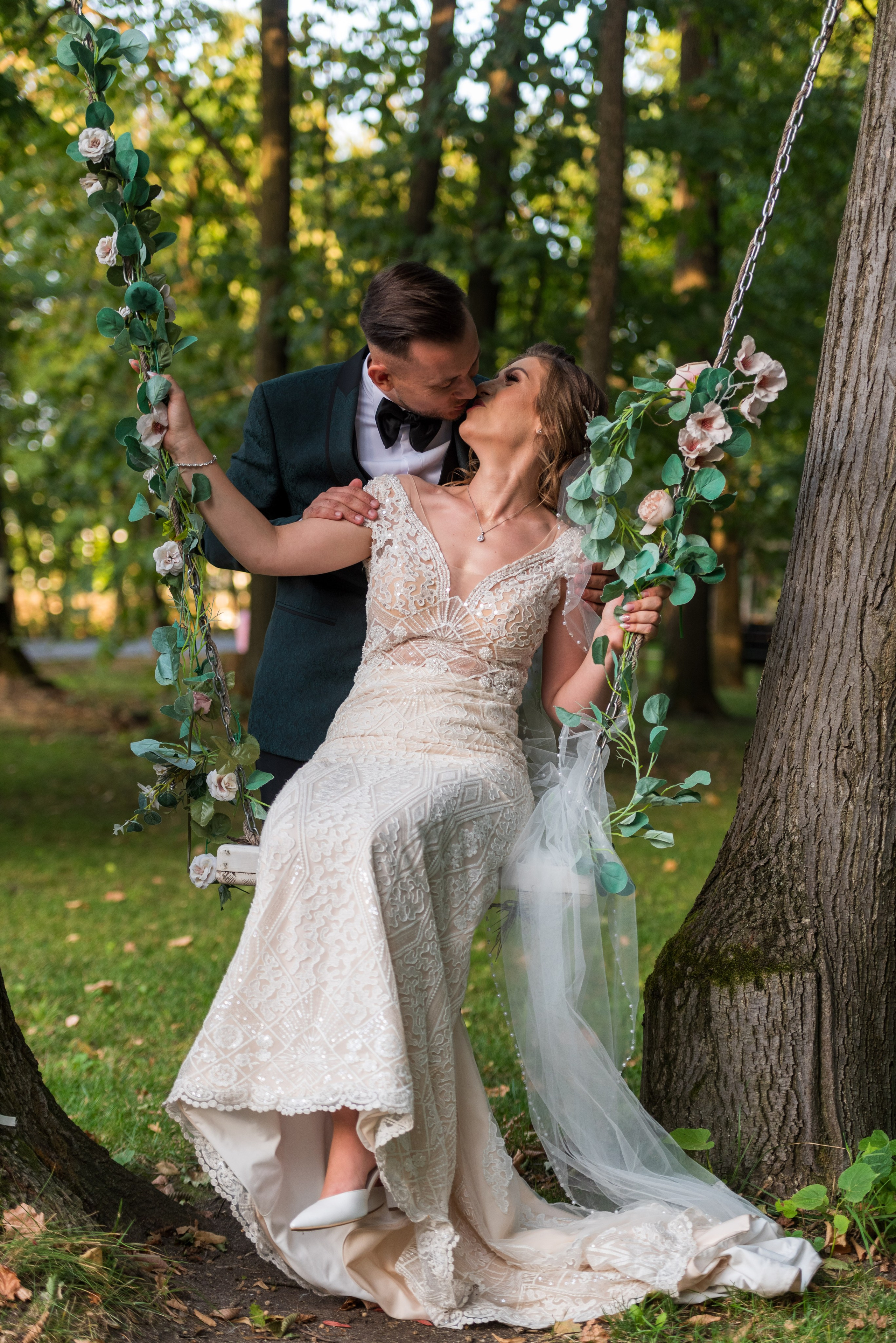 Locație de nuntă, fotograf nuntă, fotograf eveniment, fotograf ceremonie, fotograf petrecere, fotograf mireasă, fotograf mire, decor nunta, fotograf atmosferă, fotograf romantic, fotograf lux, fotograf elegant, fotografii unice, fotografii memorabile, fotograf România, fotograf nunta Ciresul Salbatic