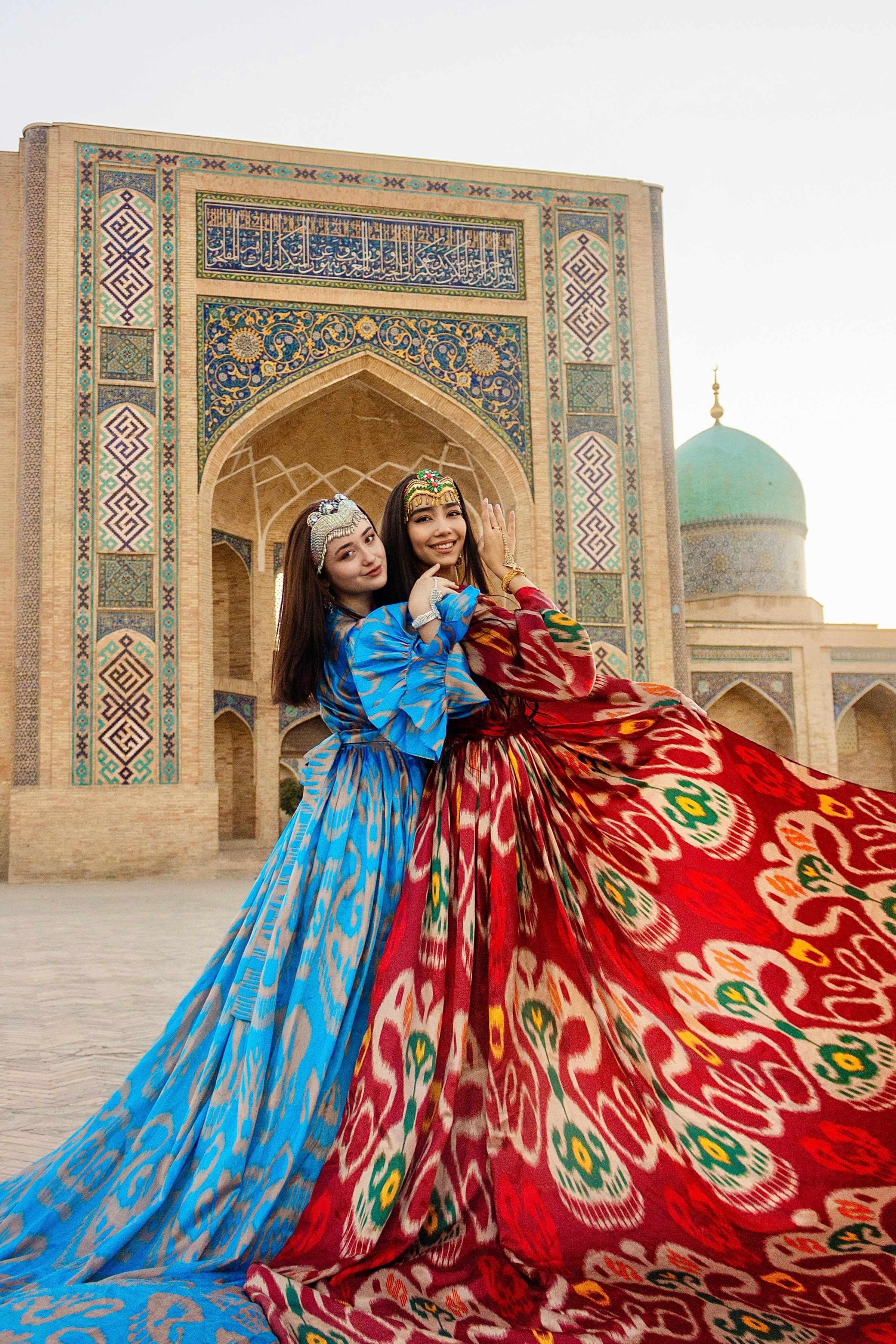 Красная расцветка. Женский и семейный фотограф в Ташкенте