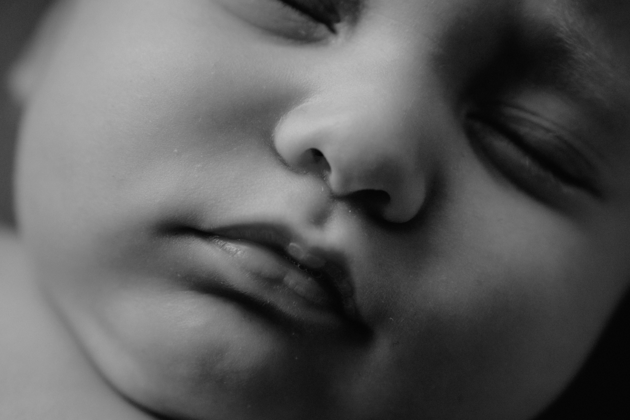 Mother & Newborn Photography – Intimate & Emotional. Alisa Tant — Family and newborn photographer Bucks County, Montgomery county, Philadelphia, NJ